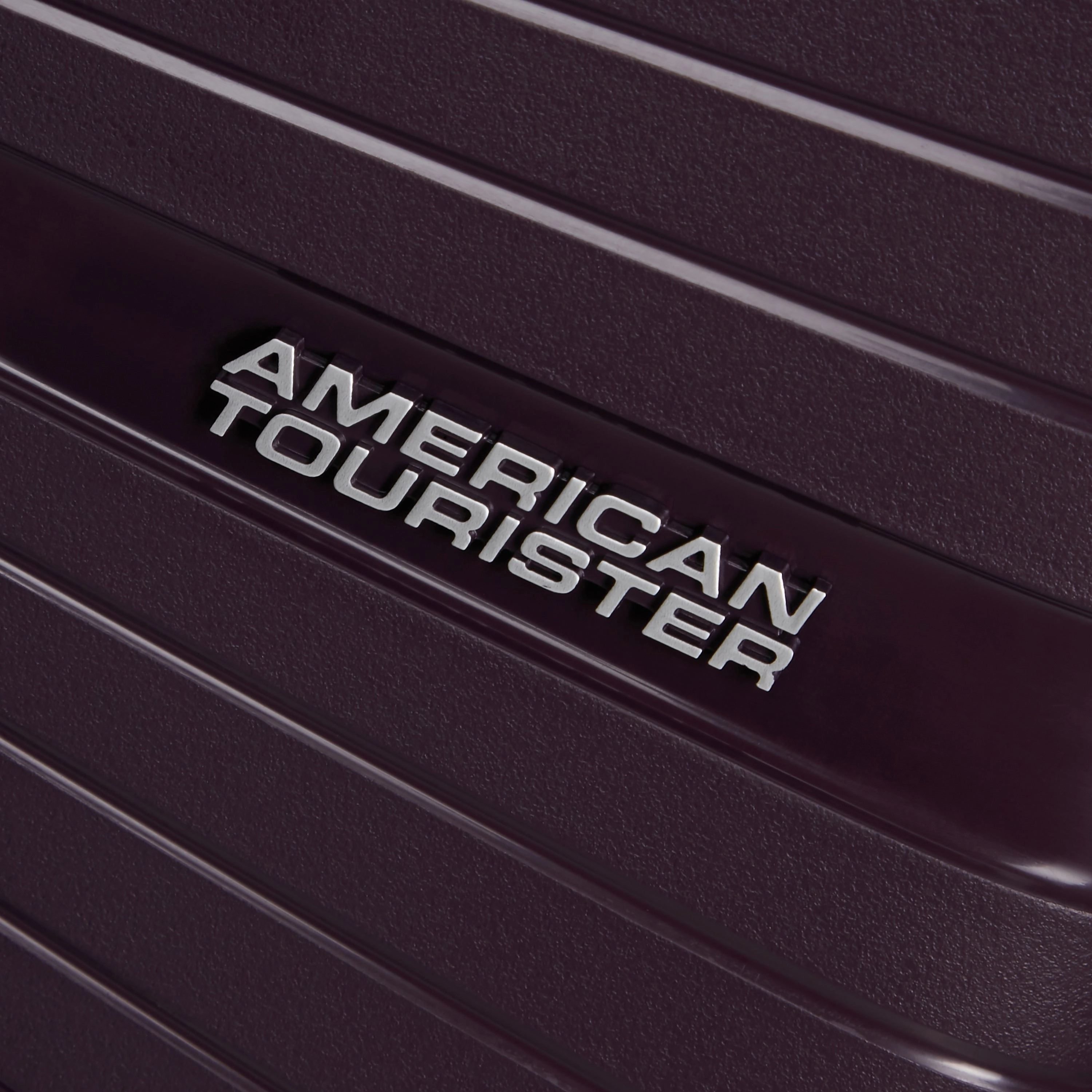 American Tourister Airconic Spinner Large Luggage