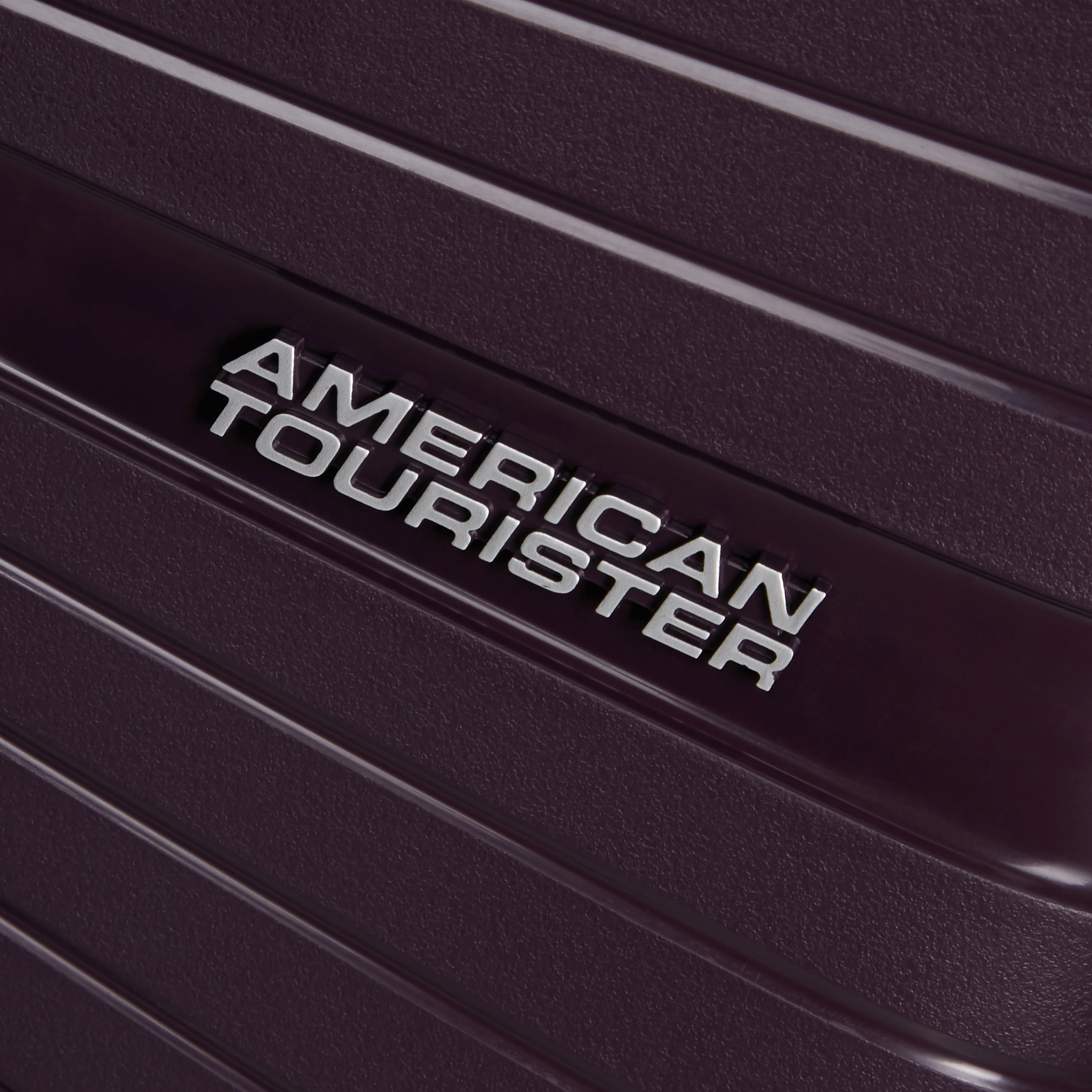 American Tourister Airconic Spinner Medium Luggage