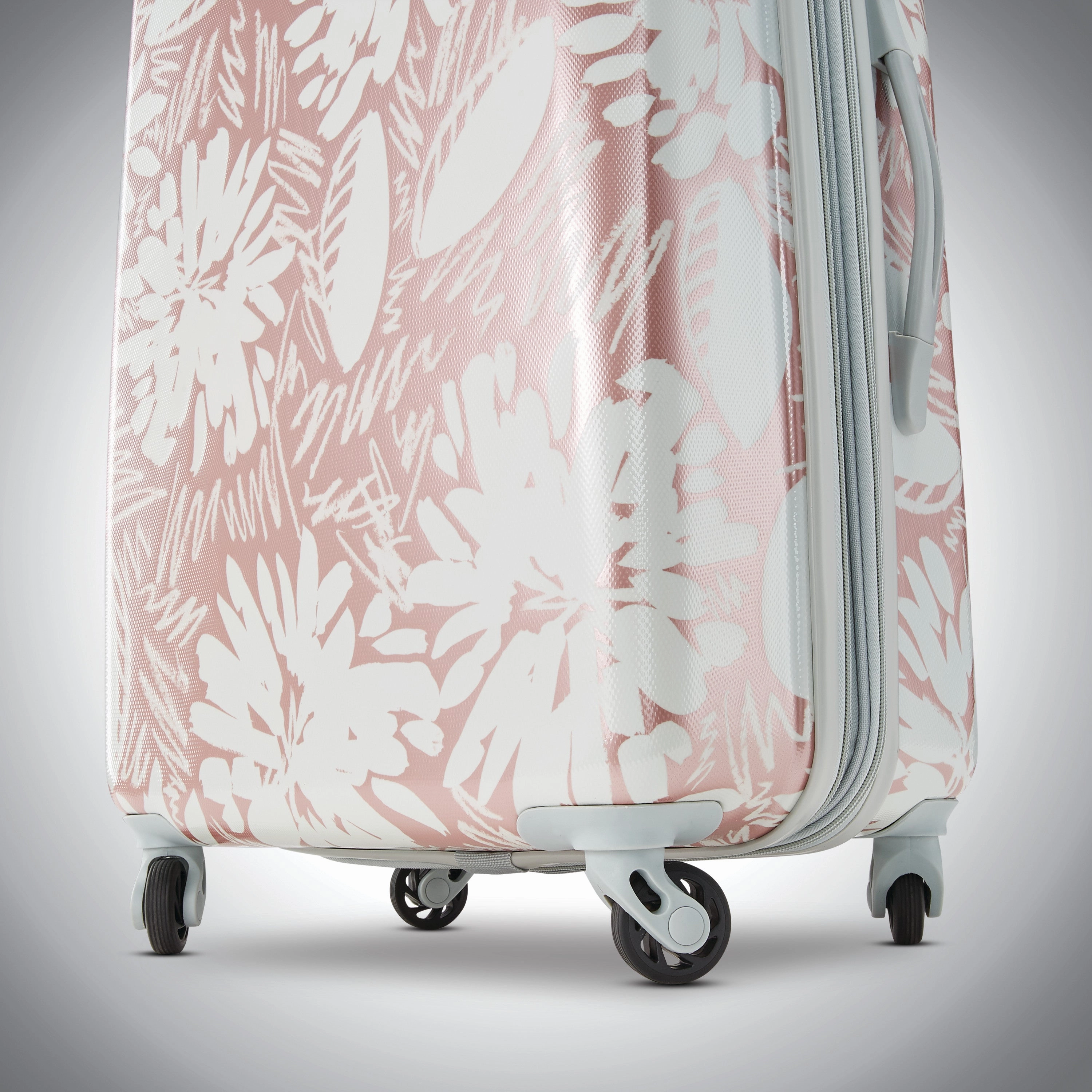 American Tourister Moonlight 25" Hardside Spinner