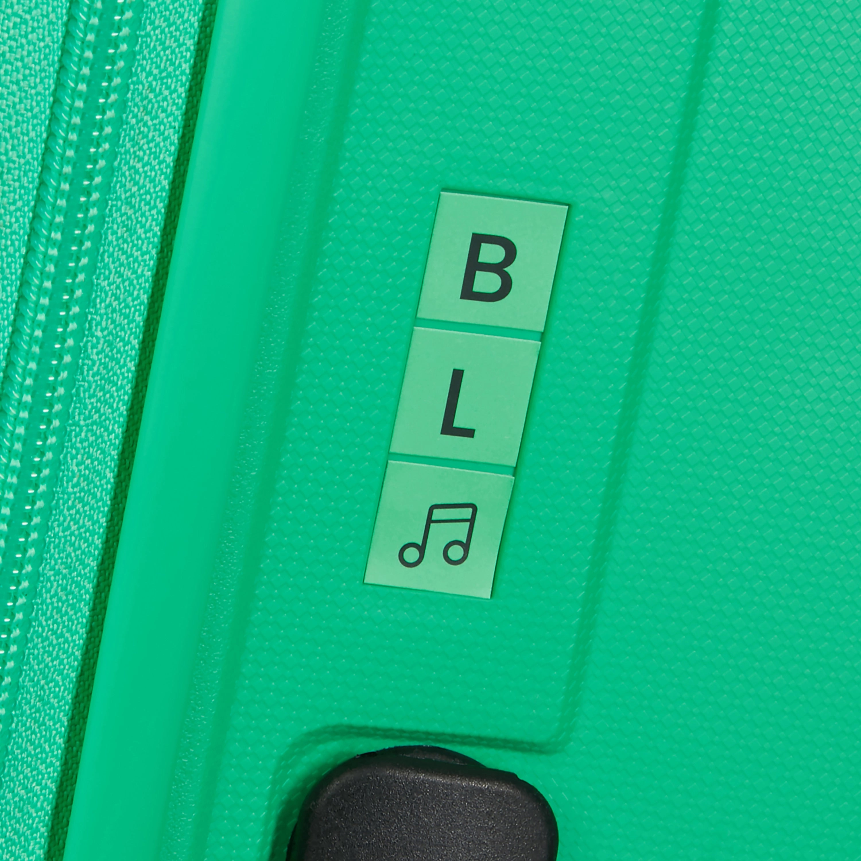 American Tourister Rejoy Spinner Expandable Carry-On Luggage