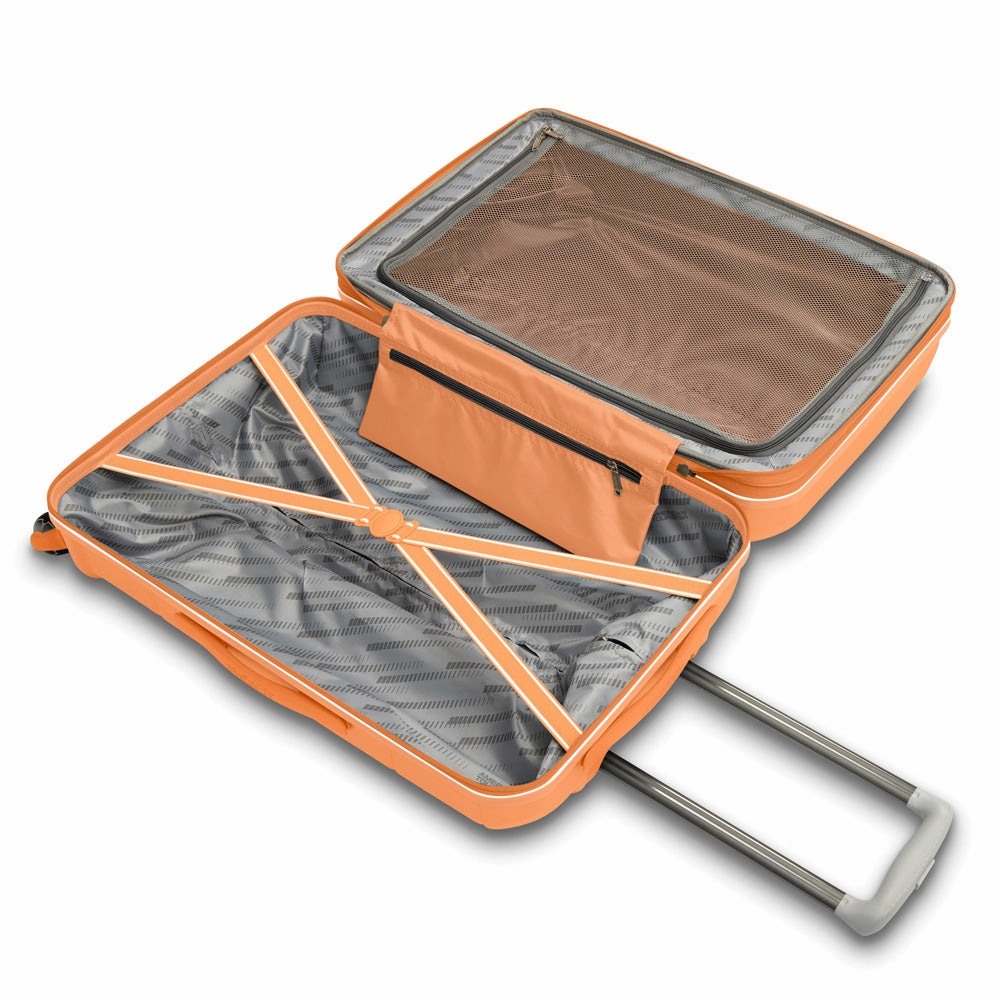 American Tourister Stratum 2.0 Medium 24" Hardside Spinner Luggage