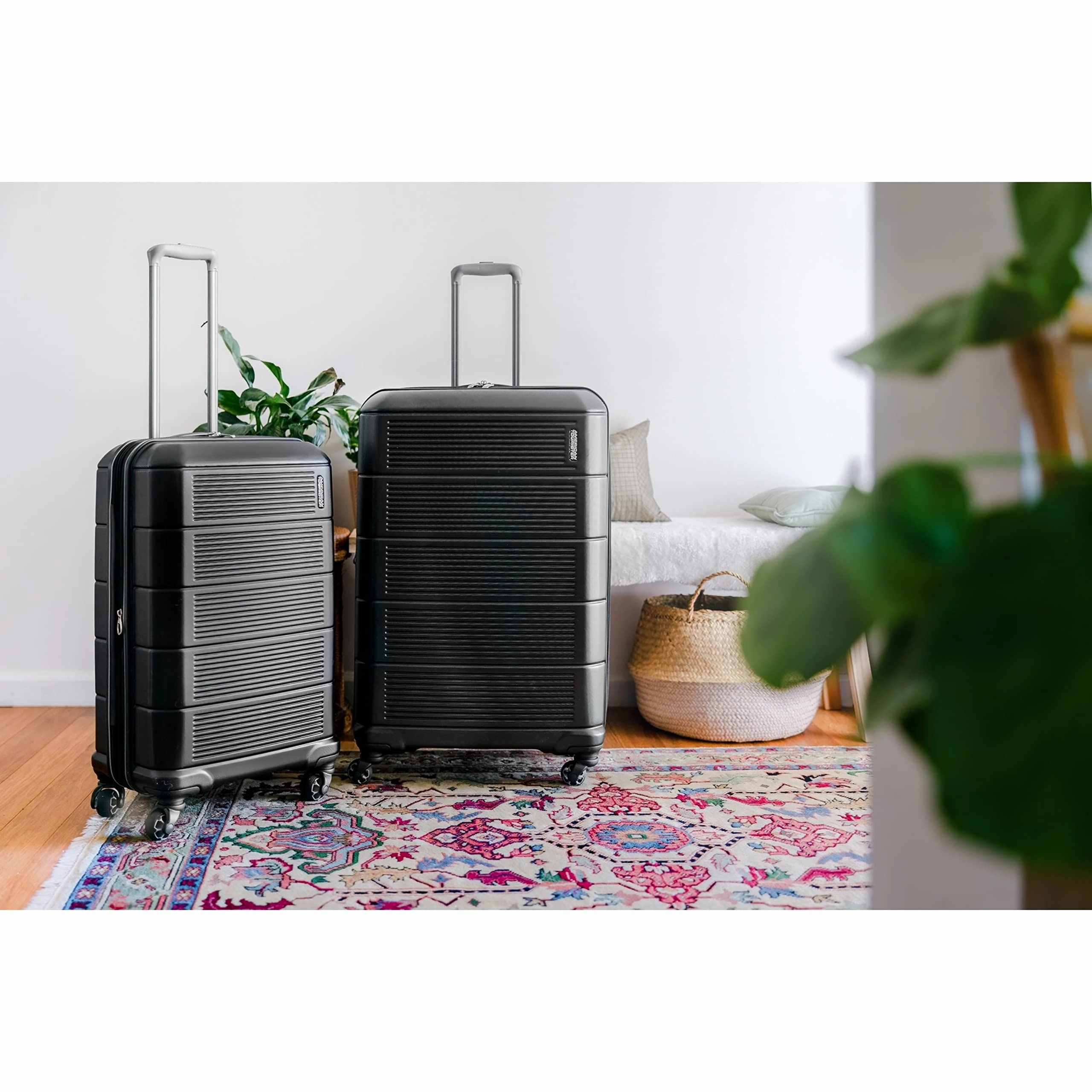 American Tourister Stratum 2.0 Medium 24" Hardside Spinner Luggage