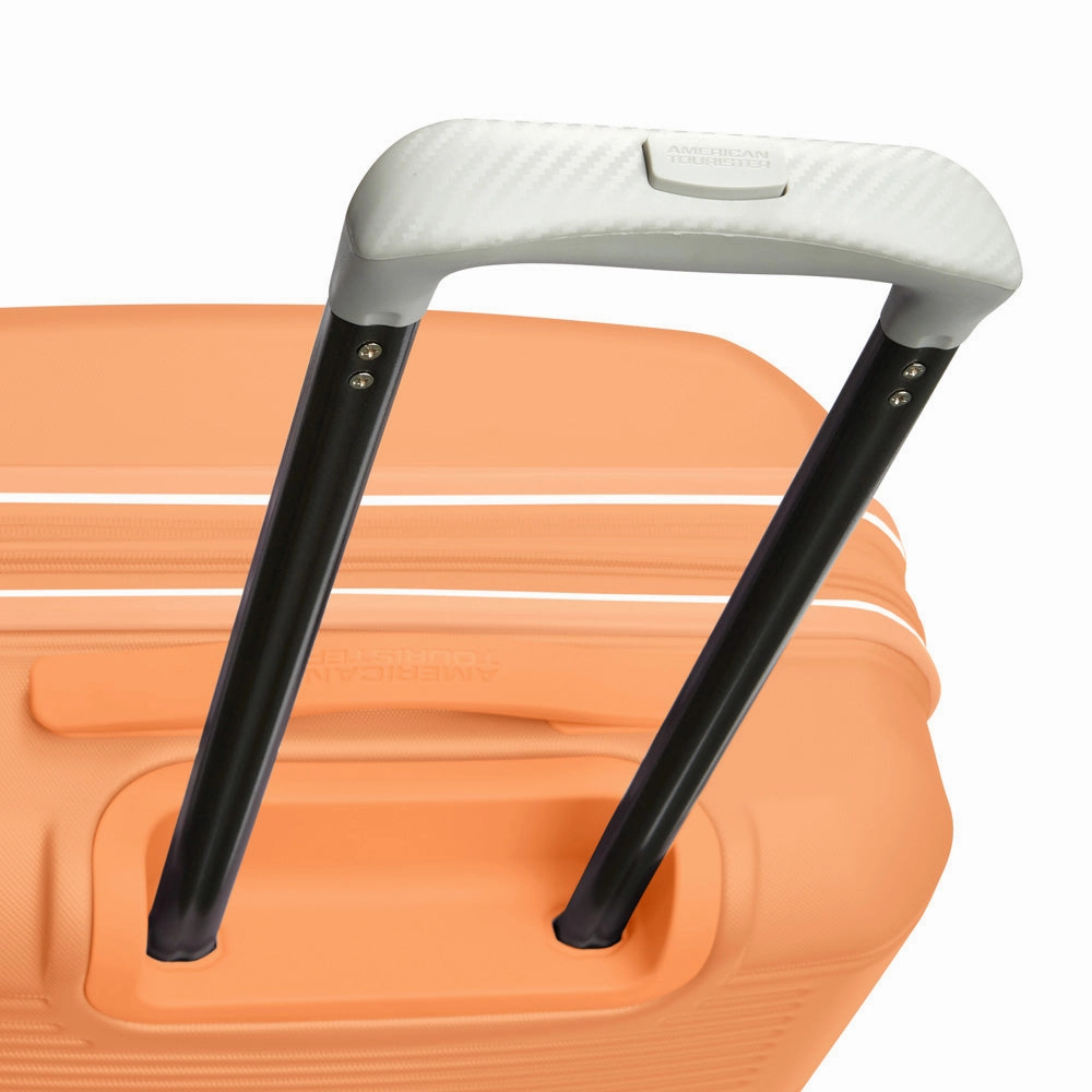 American Tourister Stratum 2.0 Medium 24" Hardside Spinner Luggage