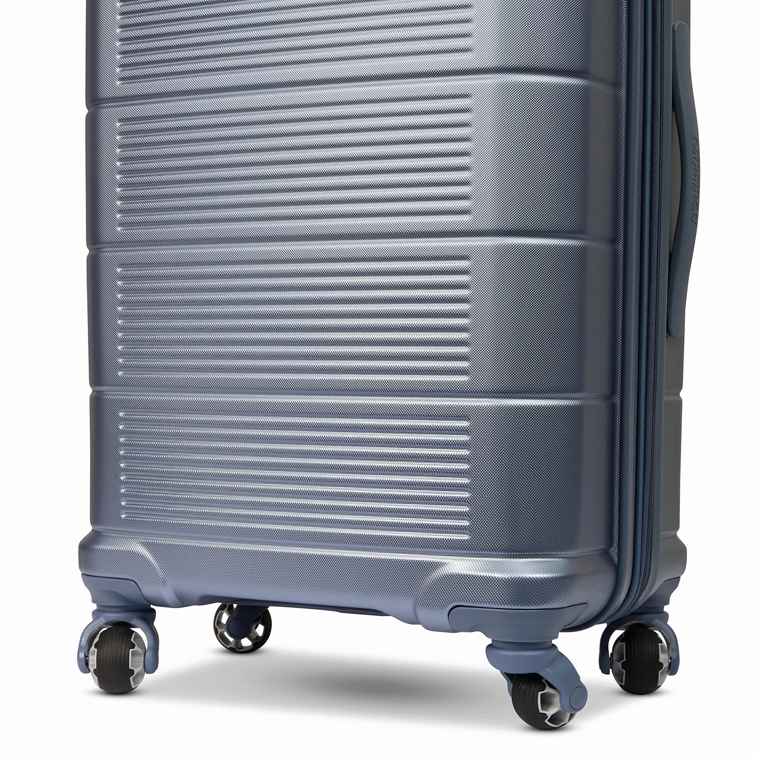 American Tourister Stratum 2.0 Medium 24" Hardside Spinner Luggage
