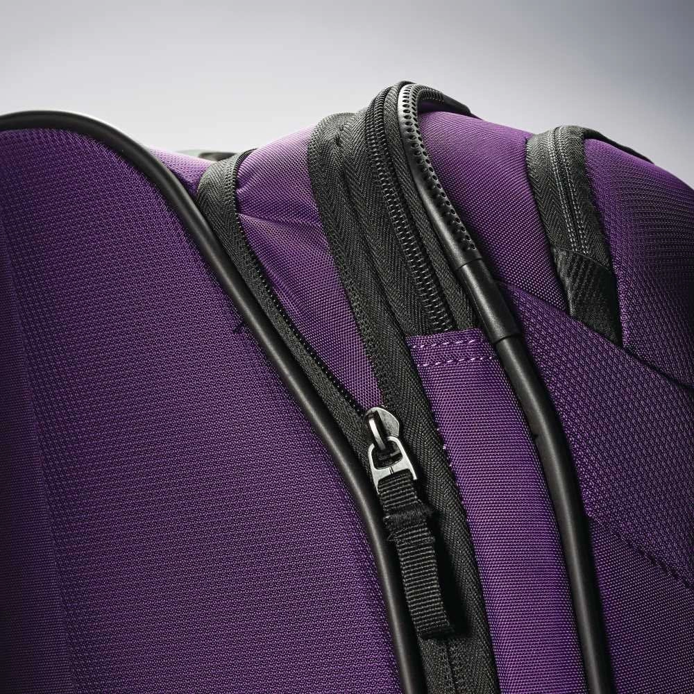American Tourister Zoom 21" 4-Wheel Carry-On Luggage