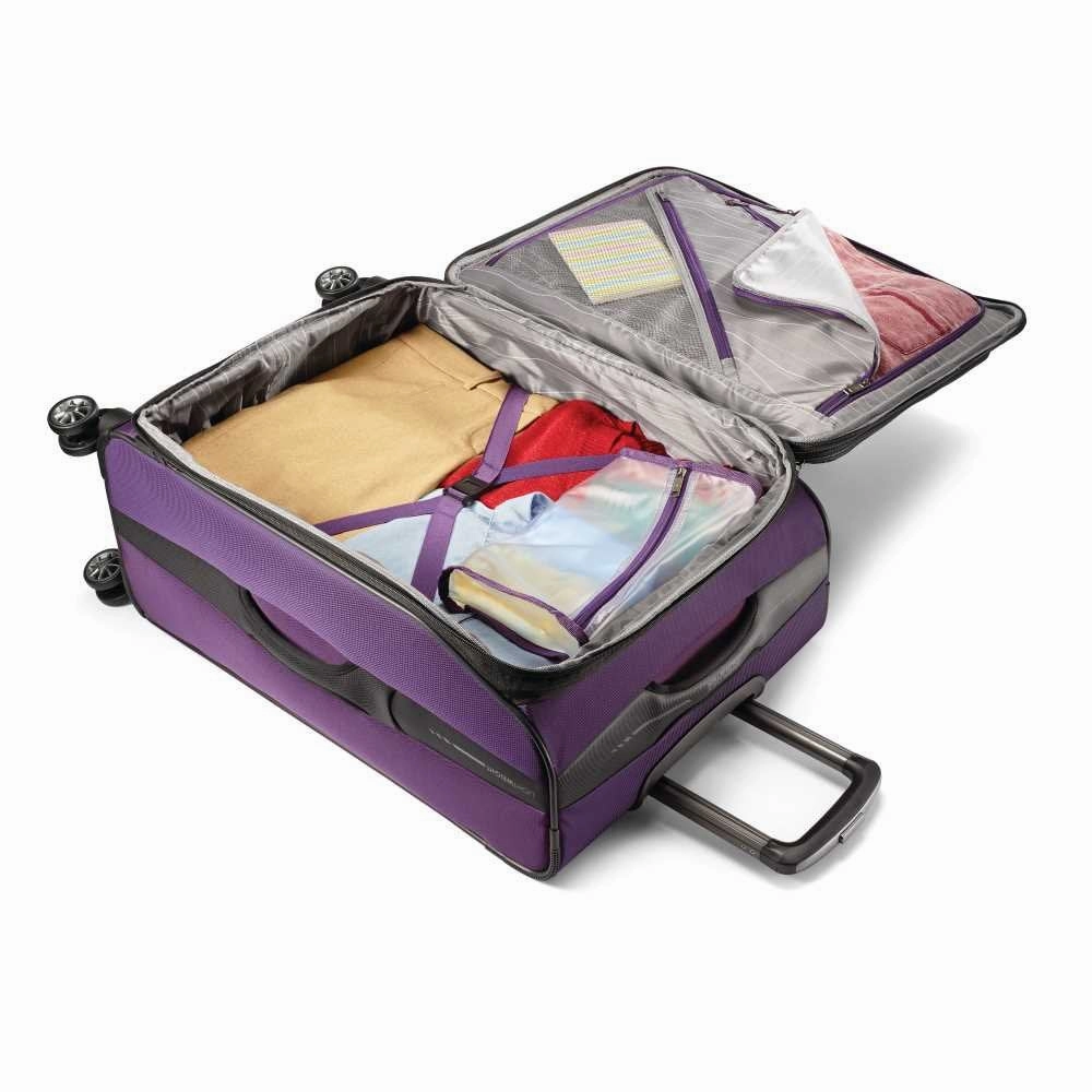 American Tourister Zoom 21" 4-Wheel Carry-On Luggage