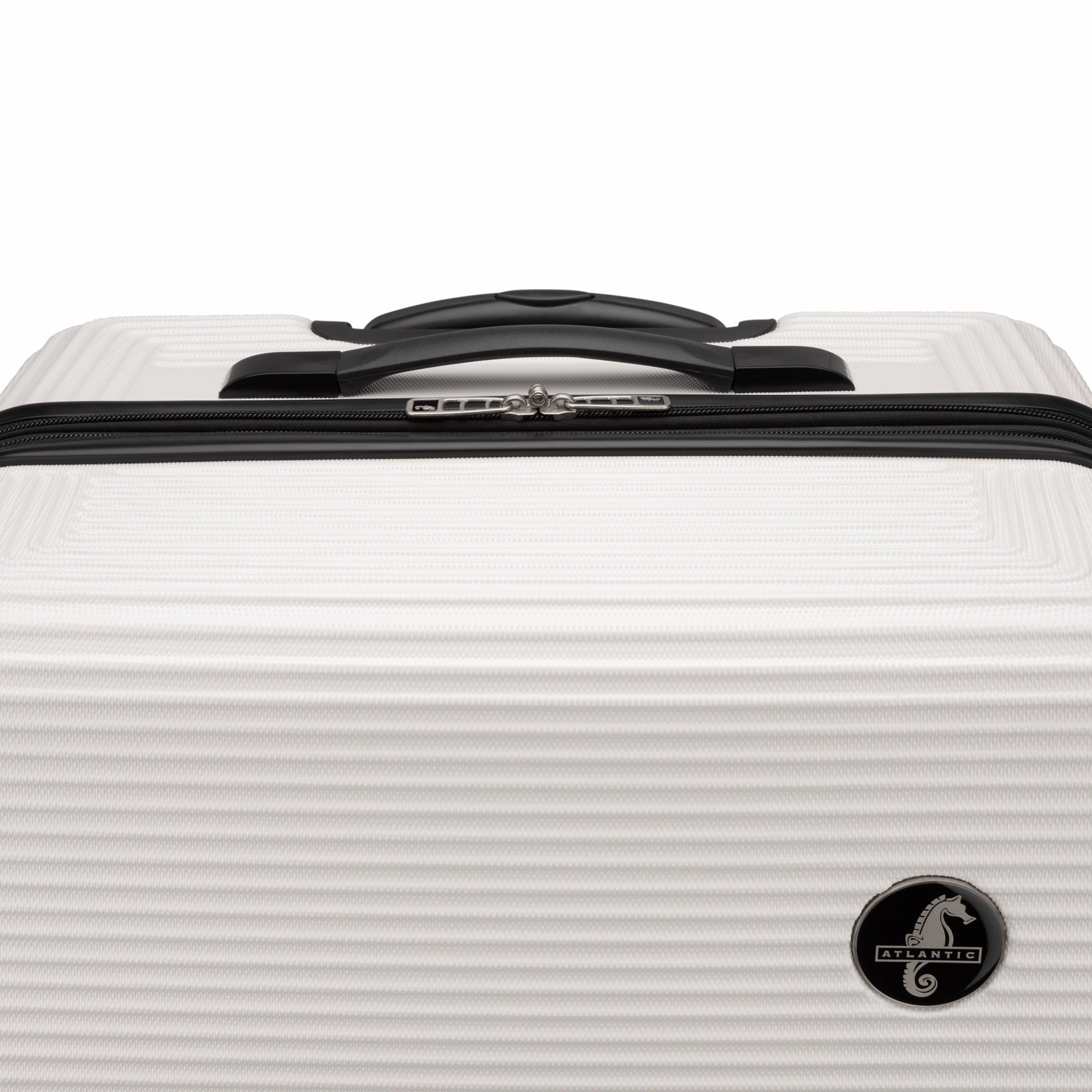 Atlantic Tribute II Large Expandable Spinner Luggage