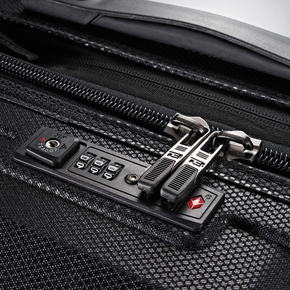 Boyt Armor 20" Hardside Spinner Carry On