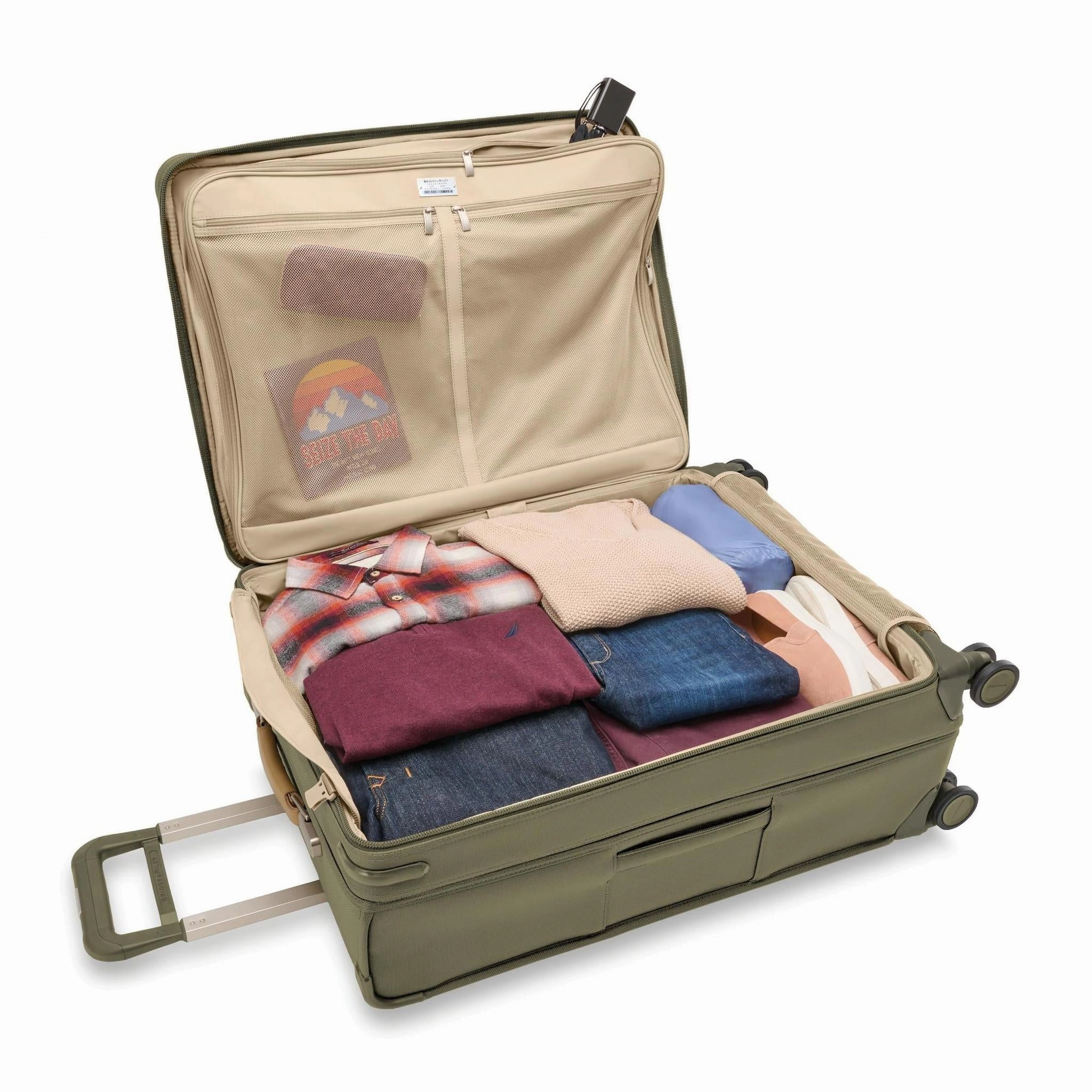 Briggs & Riley Baseline Large Expandable Spinner
