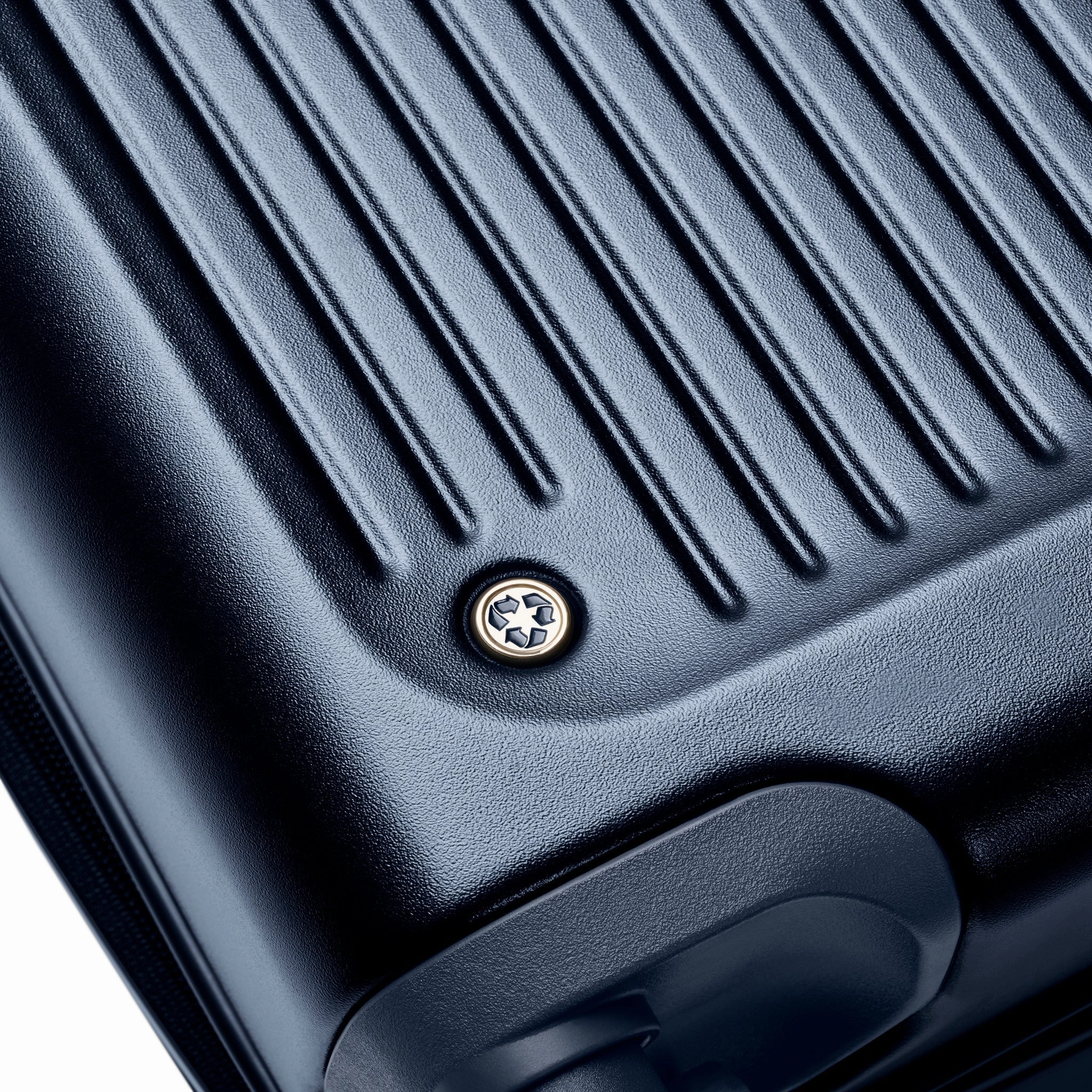 Briggs & Riley Sympatico 3.0 Global 21" Carry-On Widebody Spinner