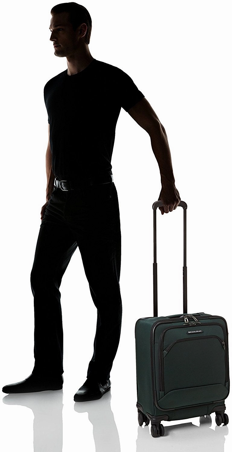 Briggs & Riley Transcend 3.0 International Carry-On20" 4-Wheel International Carry-On Luggage