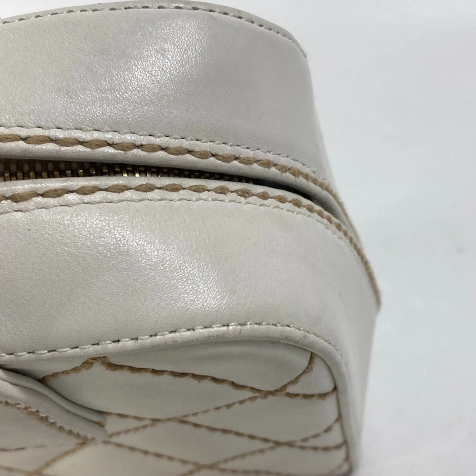 Chanel CC Mark bag Vintage Mini Duffle Bag Shoulder Bag Hand Bag White