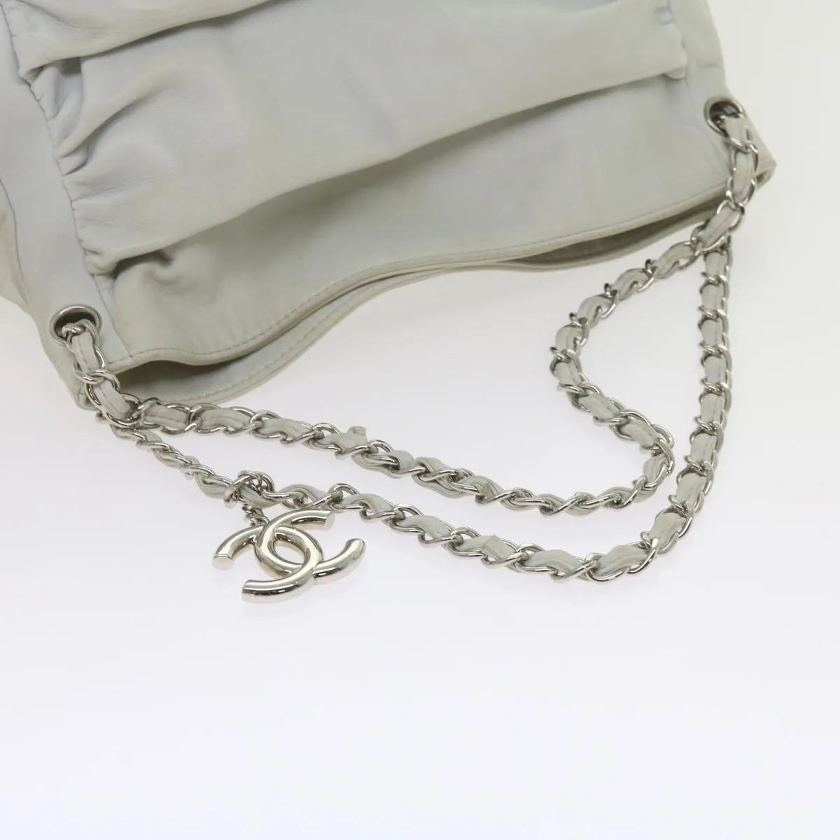 CHANEL Chain Shoulder Bag Leather White CC Auth bs10195