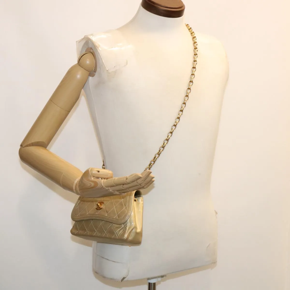 CHANEL Shoulder Bag