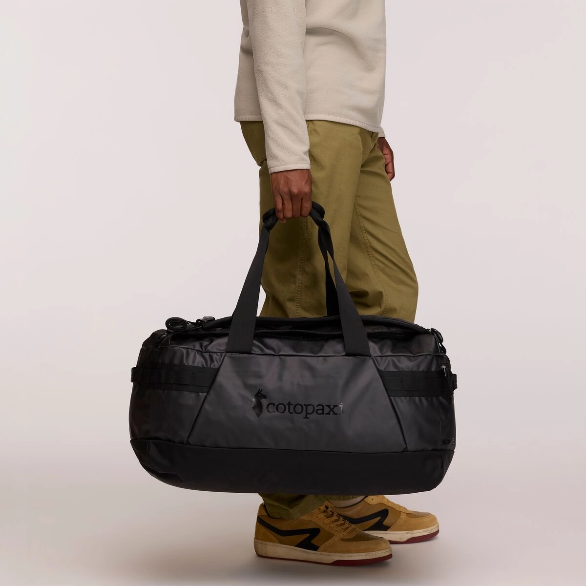 Cotopaxi Allpa Getaway 55L Duffel - Cotopaxi Black