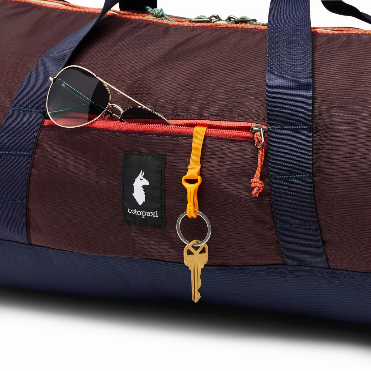 Cotopaxi Ligera 32L Duffel Bag - Cada Dia - Wine