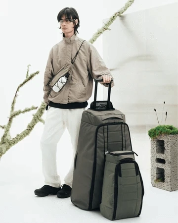 Db Hugger Roller Bag Check-in 90L
