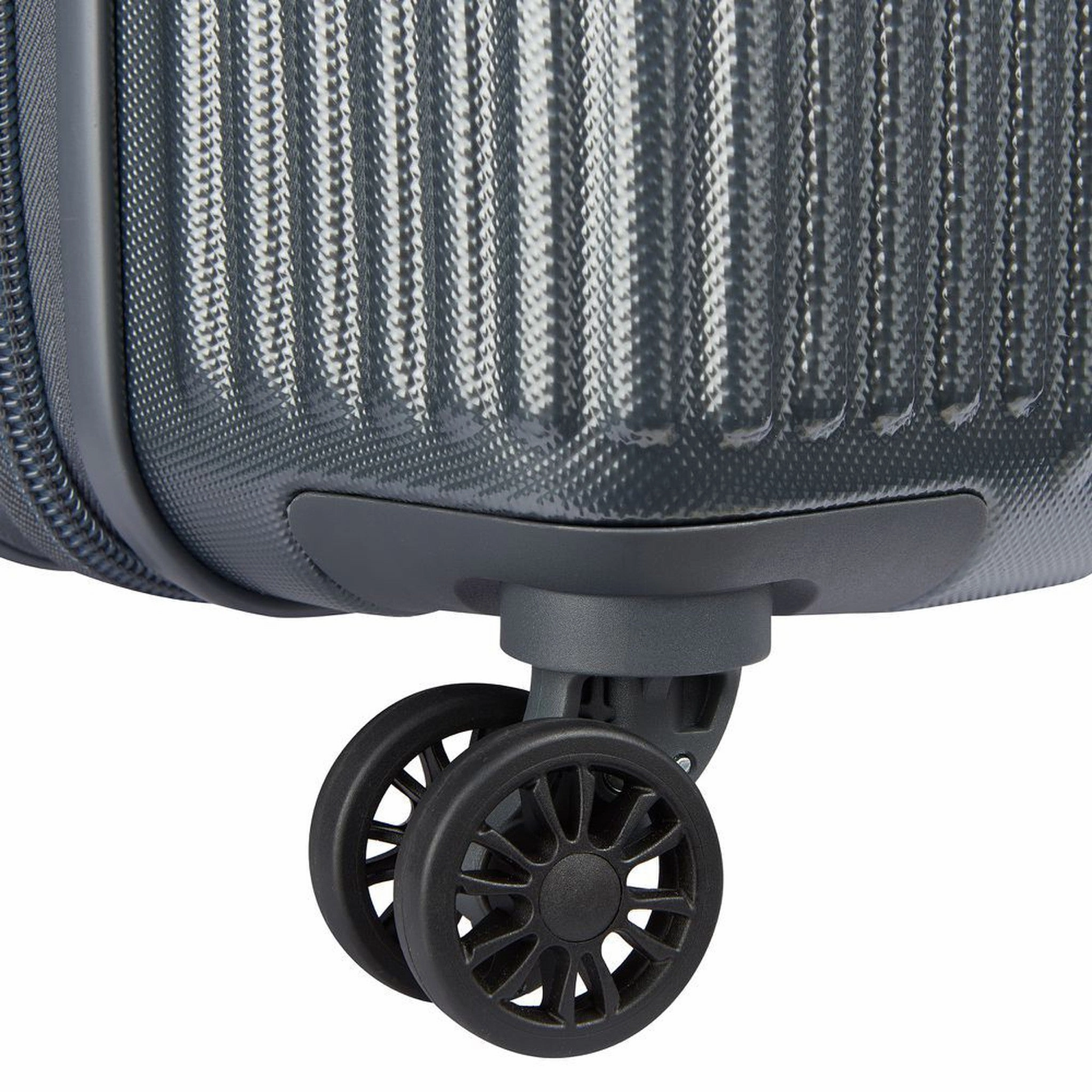 Delsey Comete 3.0 28" Expandable Spinner Upright
