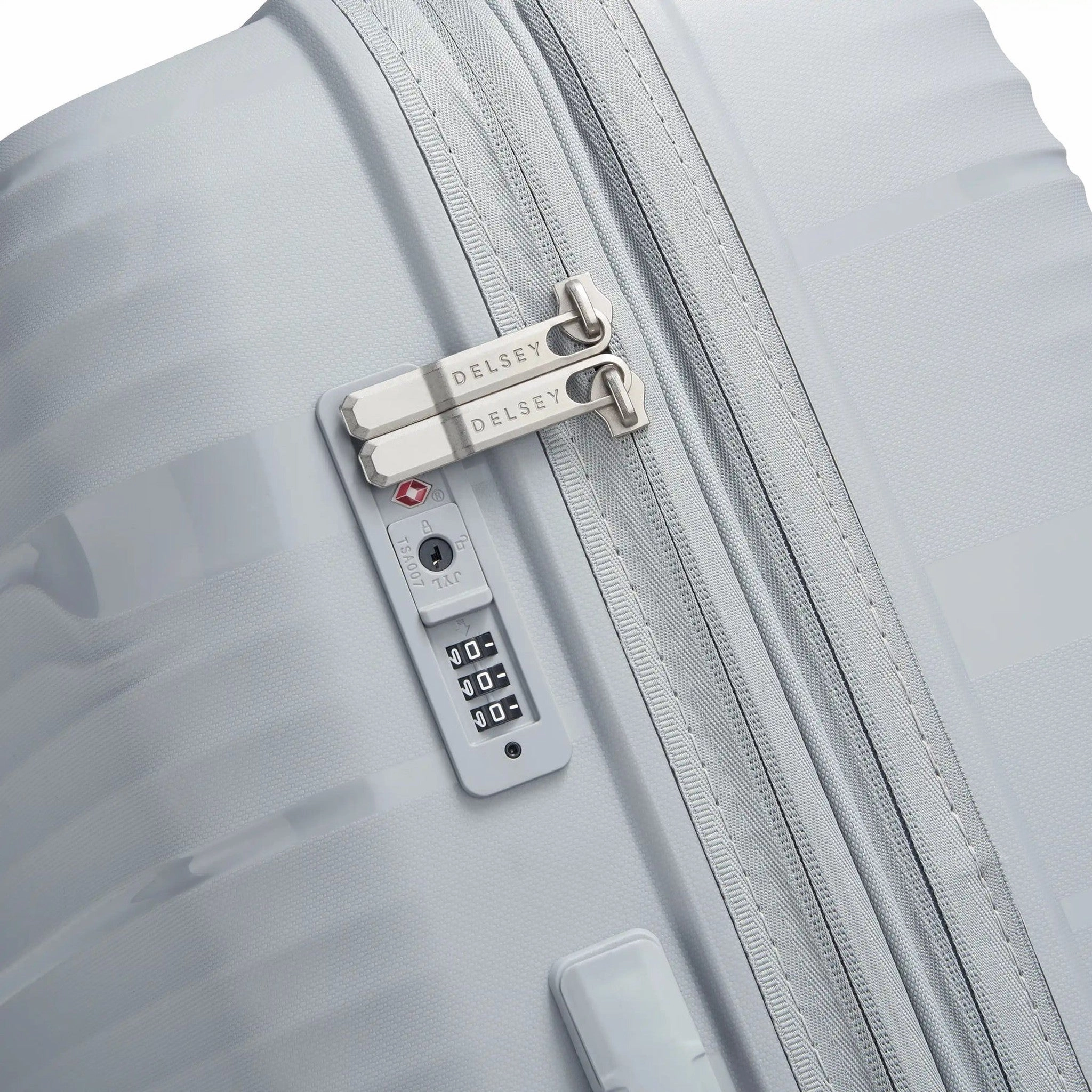 Delsey Dune 25" Expandable Spinner Upright