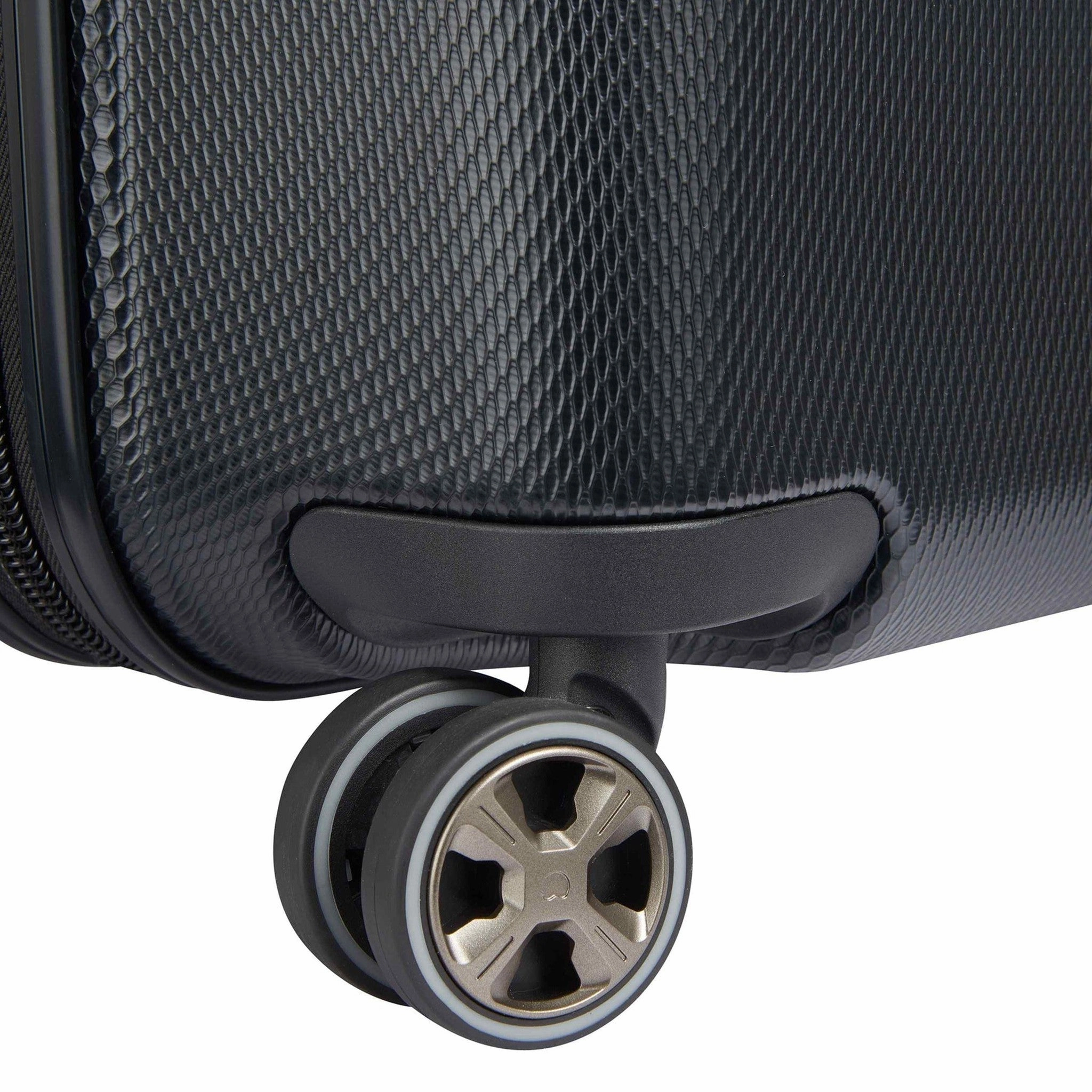 Delsey Flanerie SE 24" Spinner
