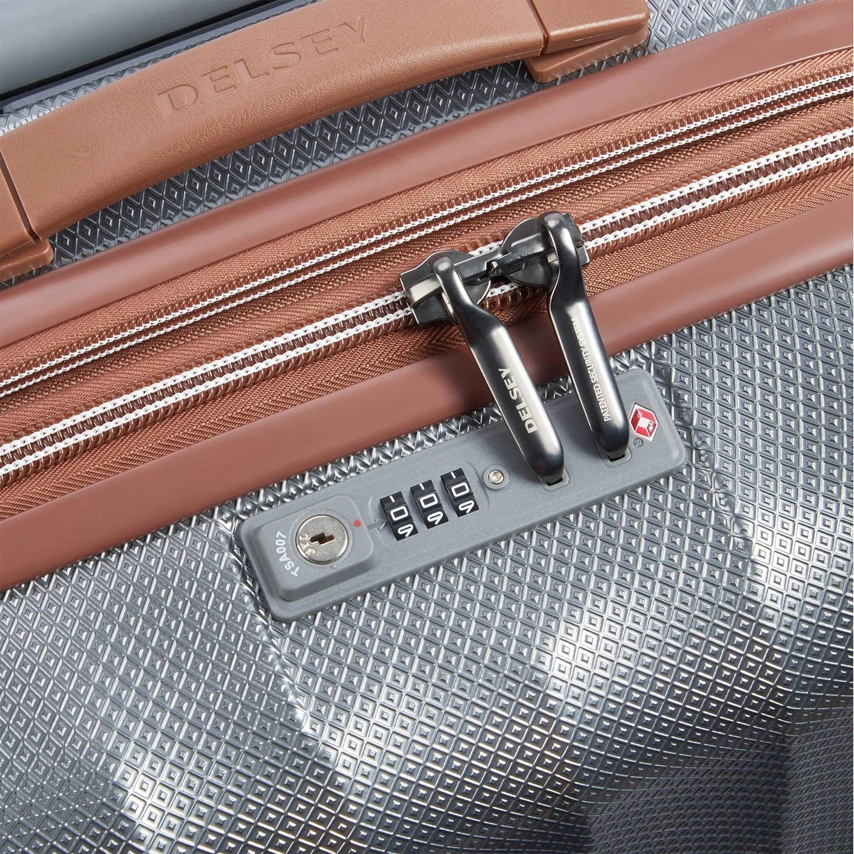 Delsey St. Tropez 24" Medium Expandable Spinner
