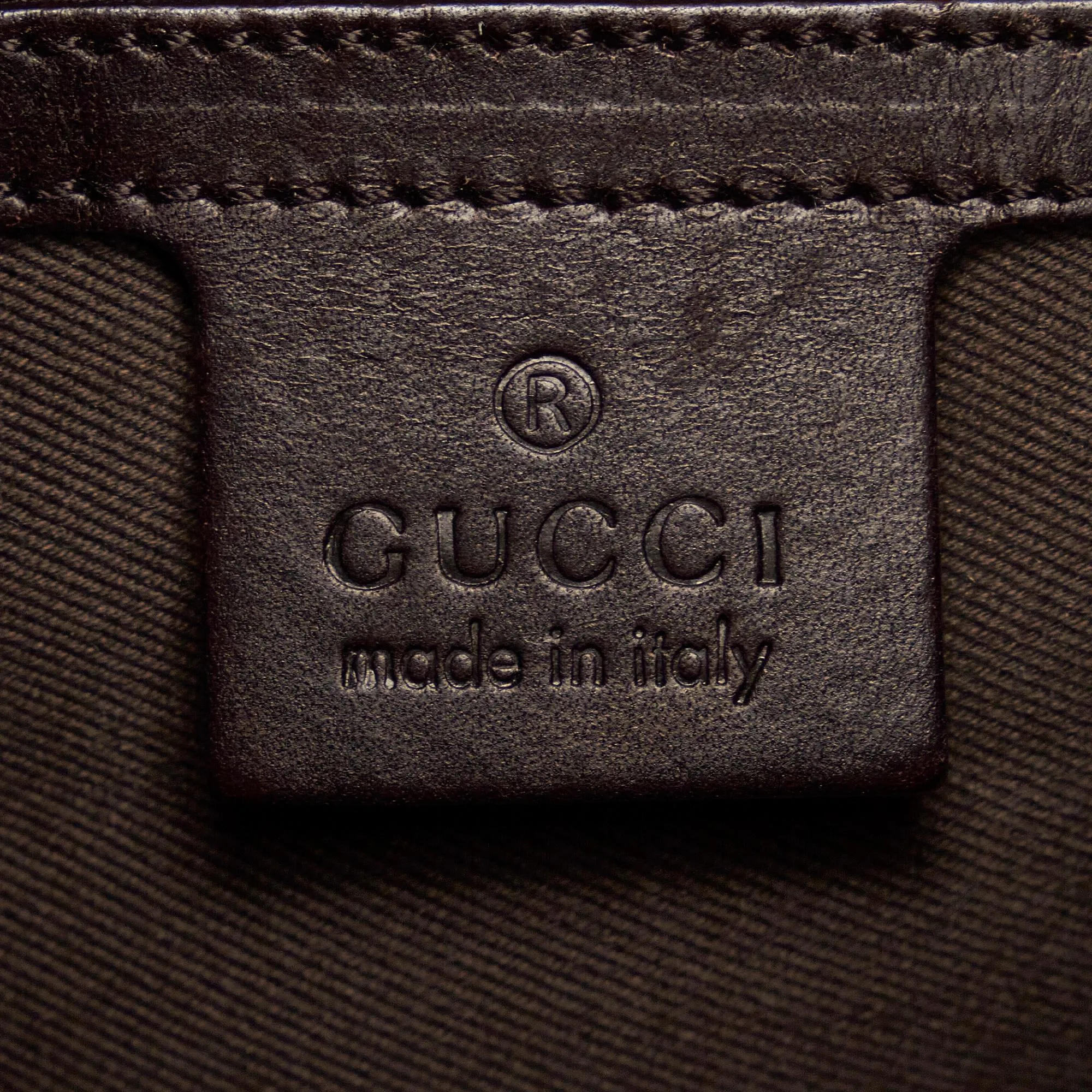 Gucci GG Canvas Shoulder Bag (SHG-BI7pTR)