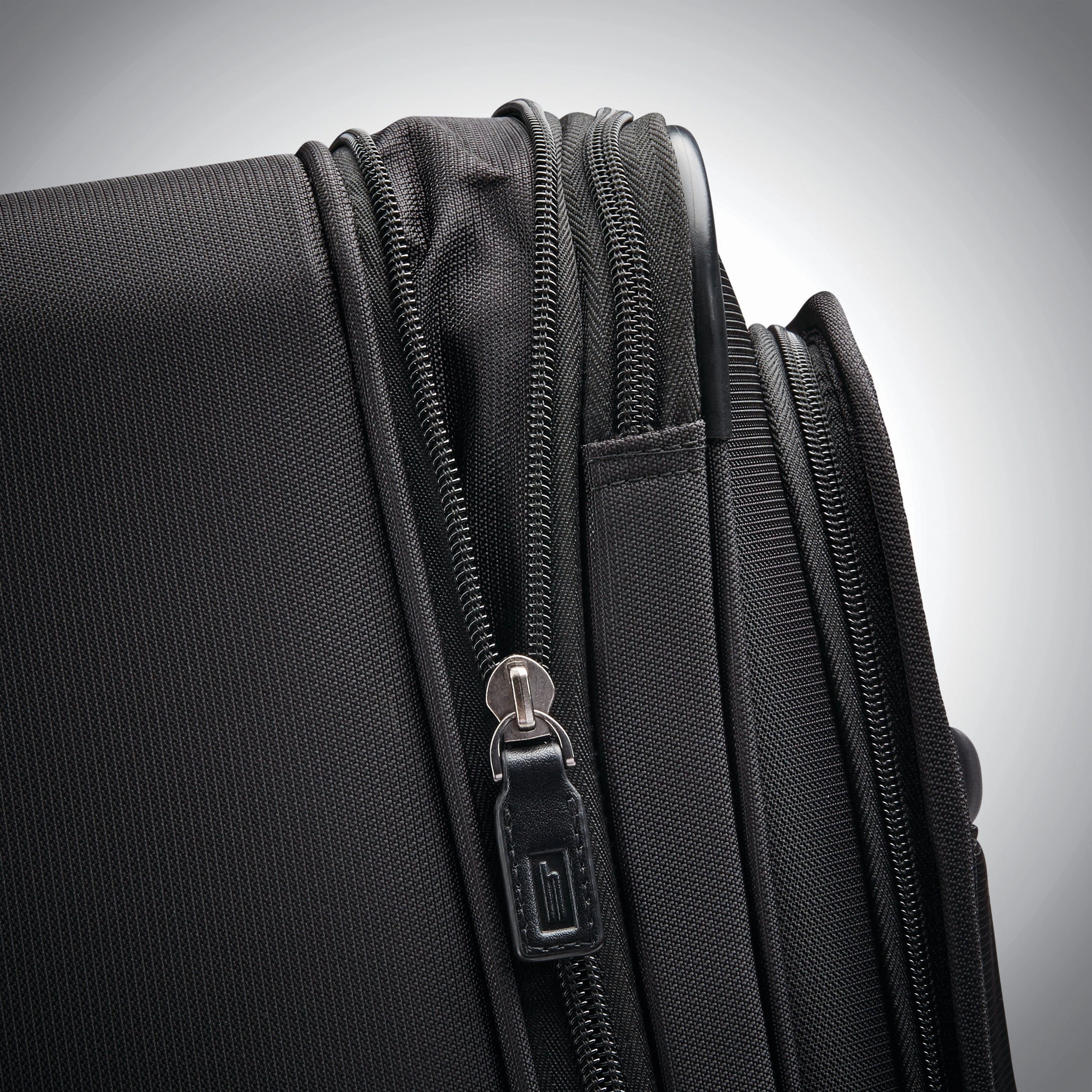 Hartmann Metropolitan 2 Global Carry-On Expandable Spinner