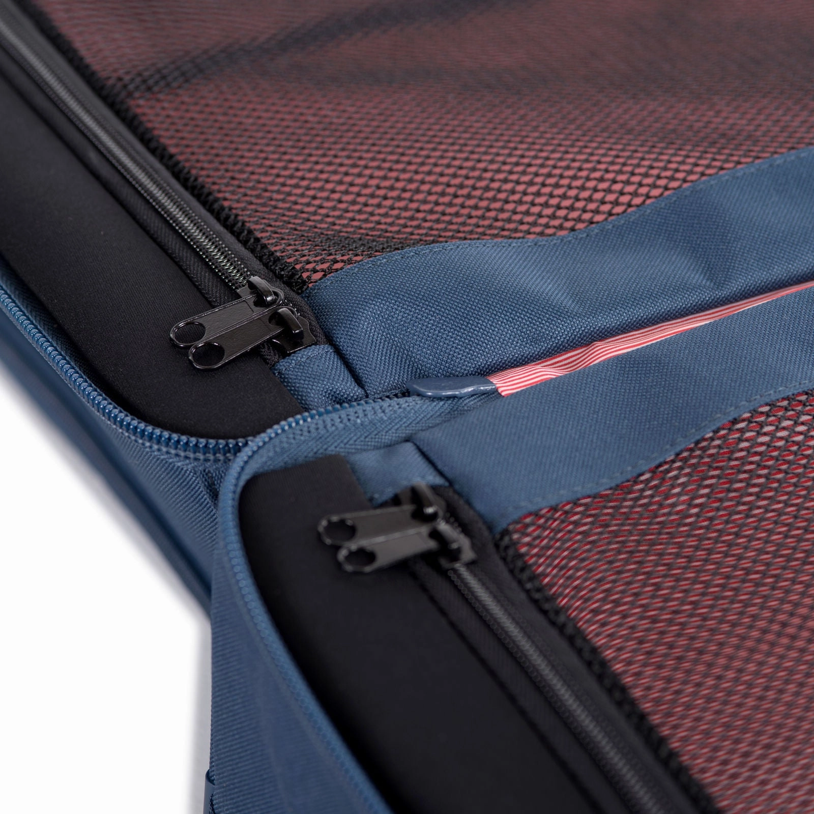 Herschel Supply Co. Parcel 29" 2-Wheel Large Luggage