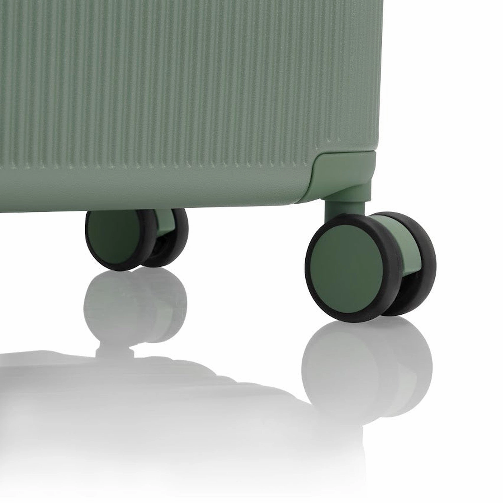 Heys Earth Tones 30" Trunk Spinner