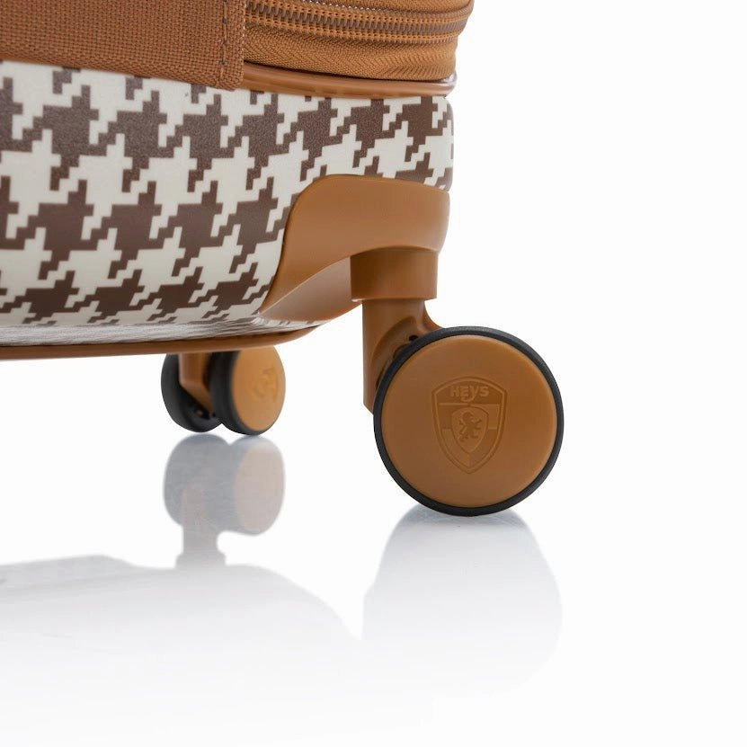 Heys EZ Fashion 21" Carry-On Luggage