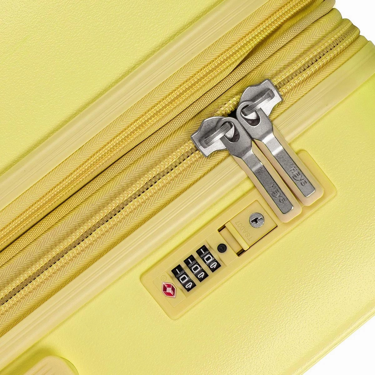 Heys Pastel 26" Expandable Spinner