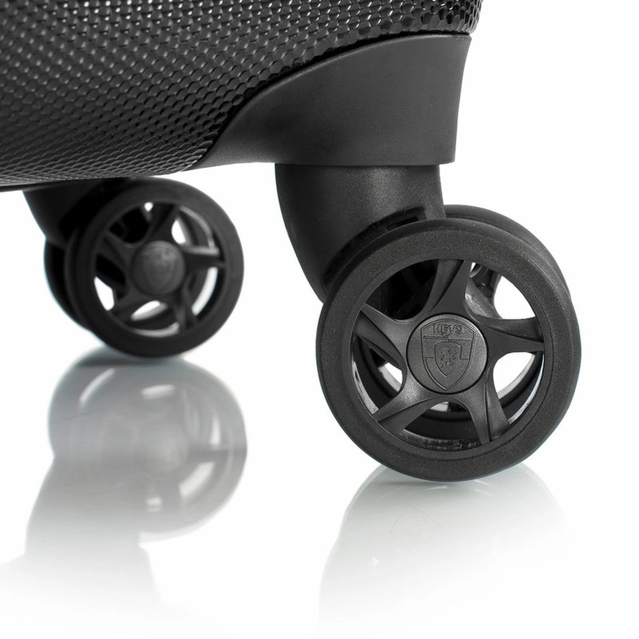 Heys Vantage - Smart Access 30" Spinner