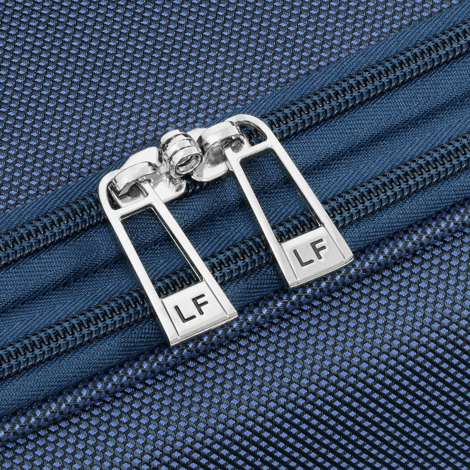 London Fog Knightsbridge II 25" 4-Wheel Medium Luggage