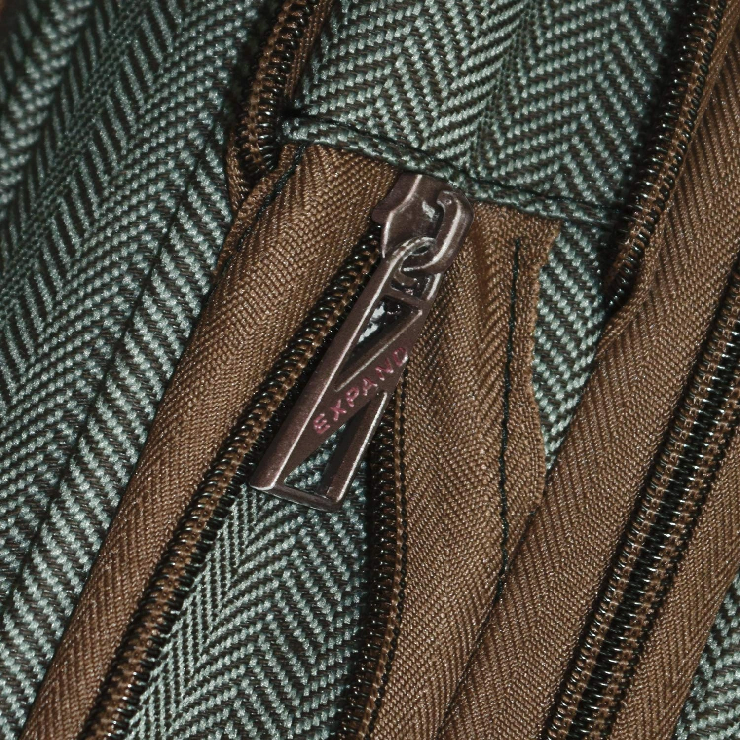 London Fog Newcastle 20" Spinner Carry-On