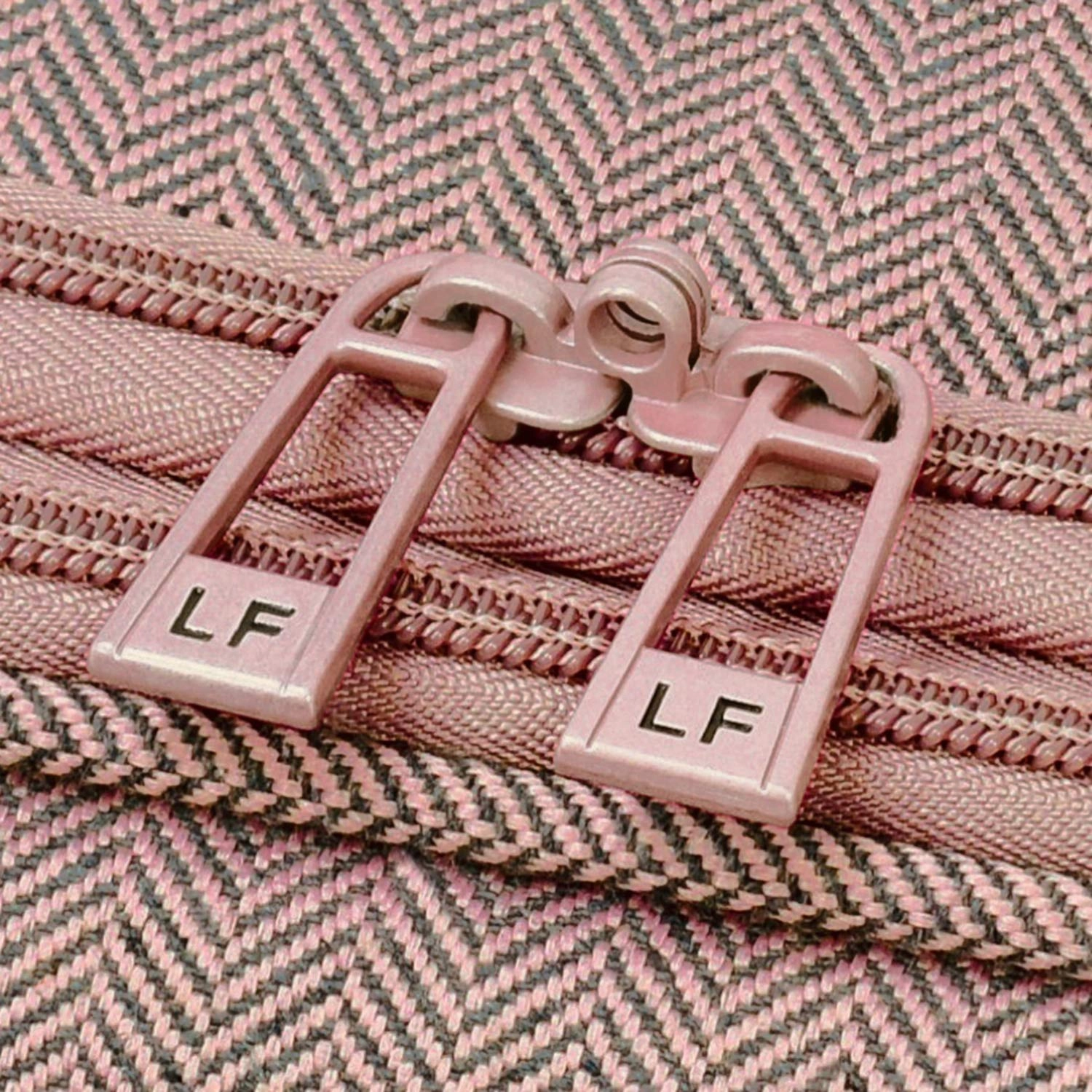 London Fog Newcastle 20" Spinner Carry-On