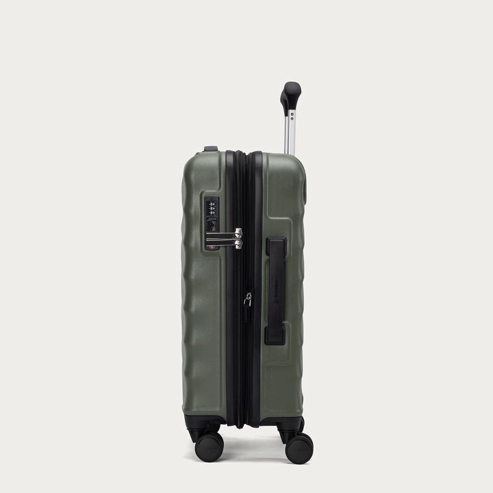 Maxlite Air V2 Compact Carry-On Hardside Spinner