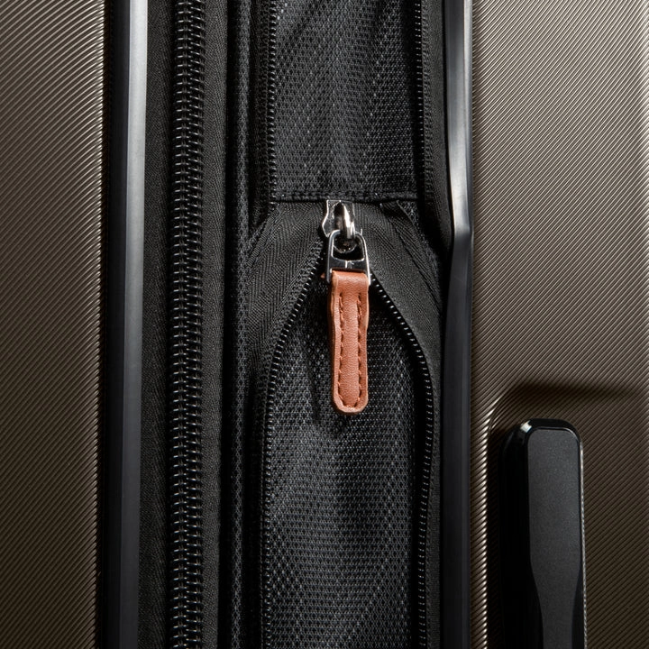 Montecito 2.0 Hardside Large Check in Expandable Spinner