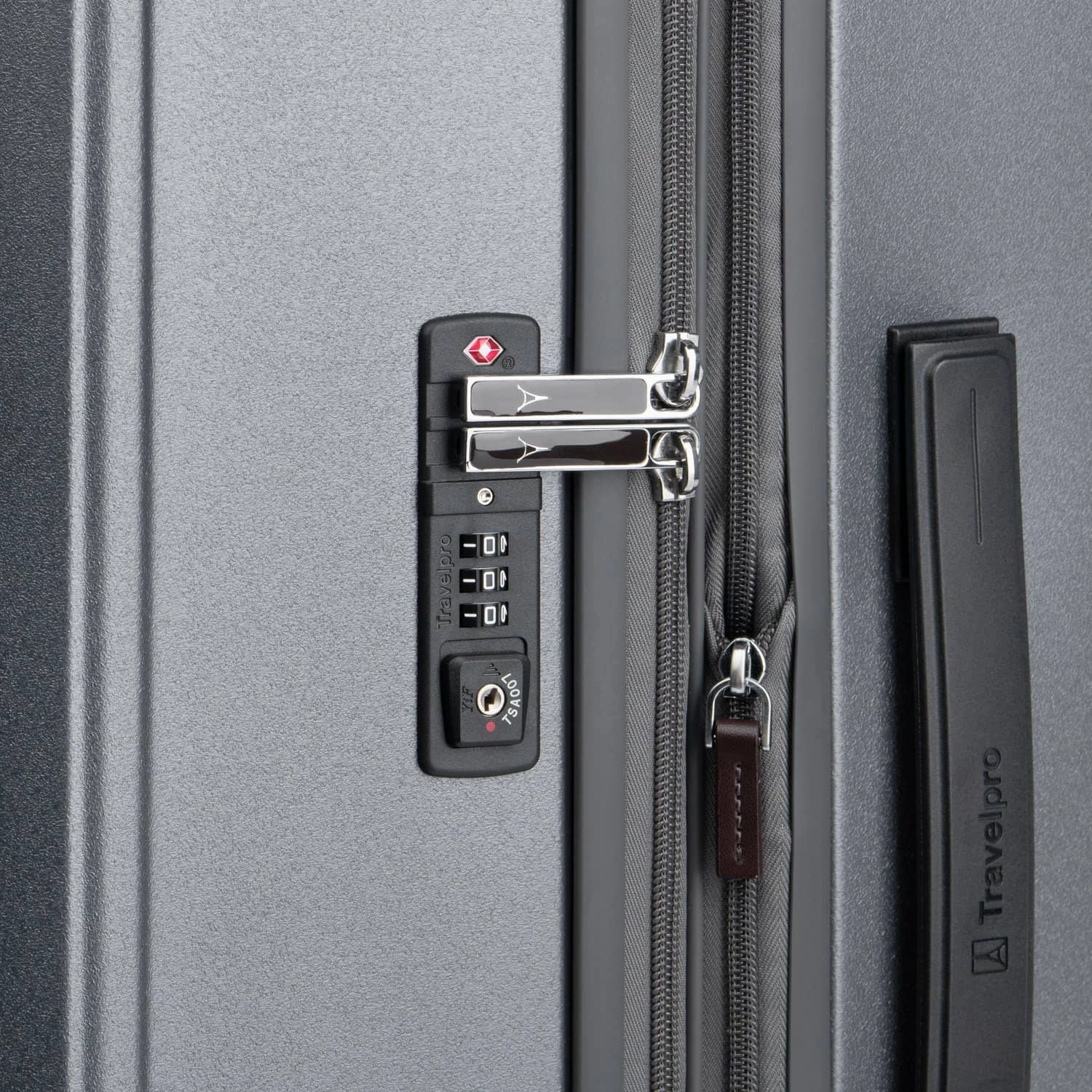 Platinum Elite Medium Check-In Expandable Hardside Spinner