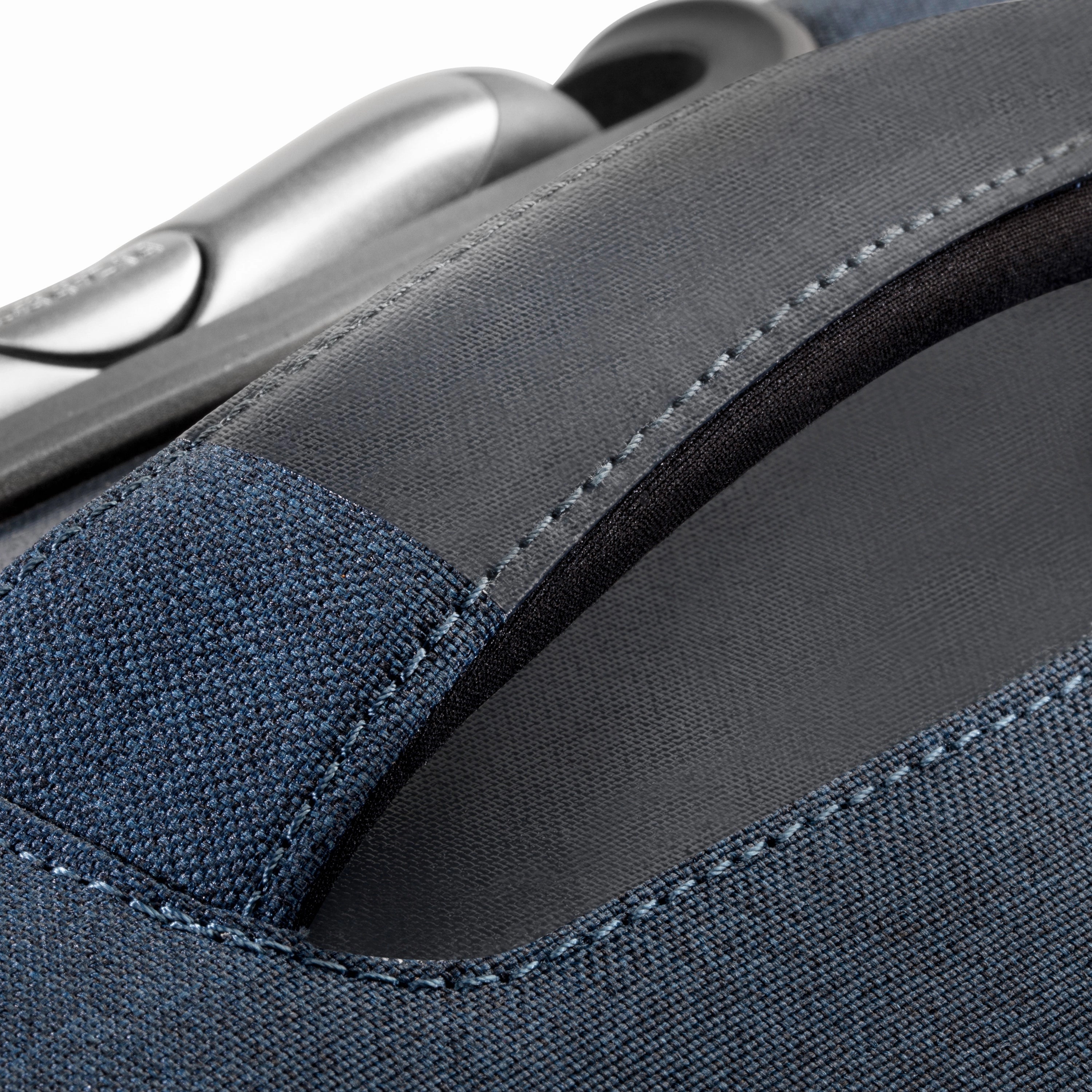 Ricardo Beverly Hills Malibu 3.0 Large Check-In Expandable Spinner Luggage