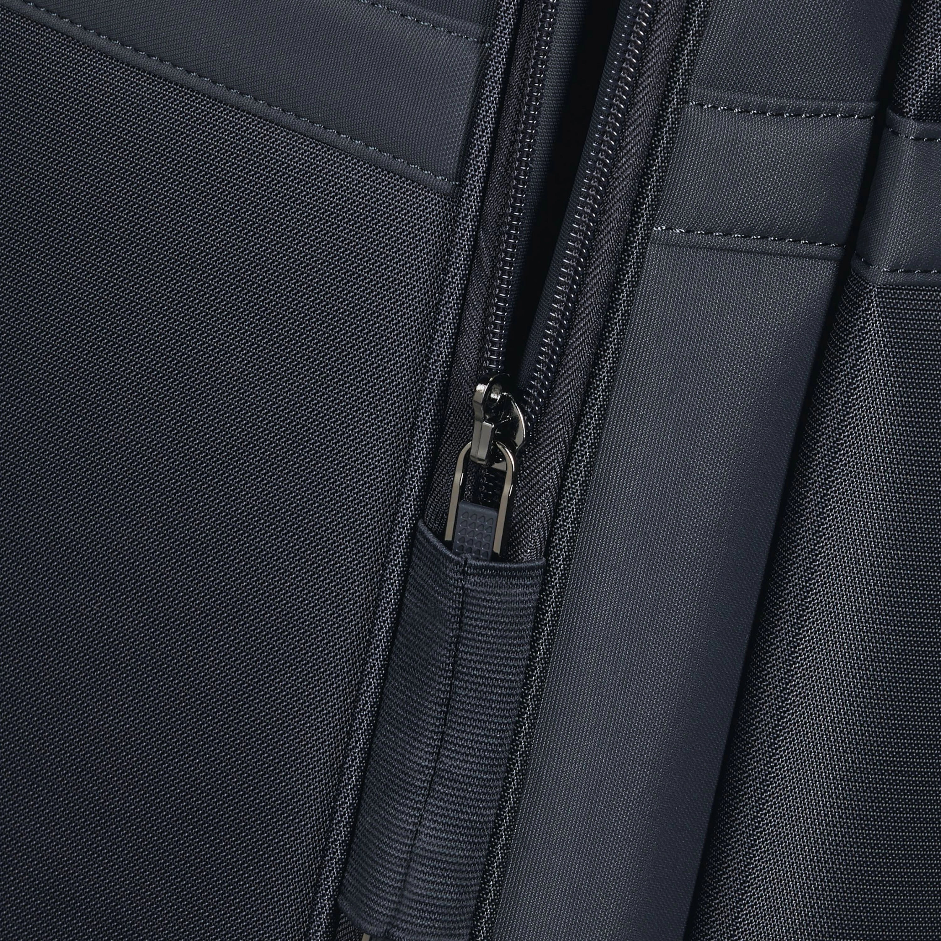 Samsonite Airea Spinner Large Luggage