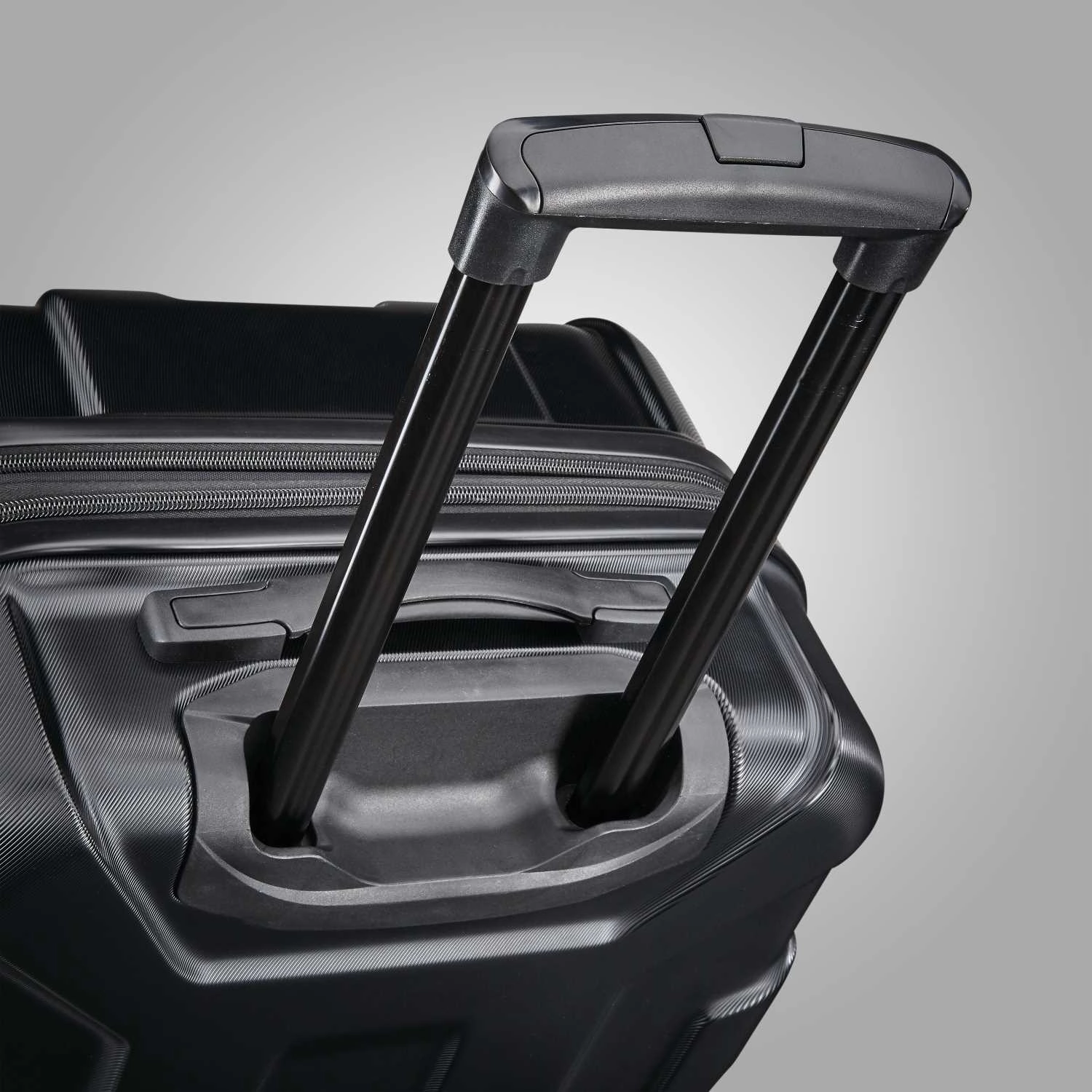 Samsonite Centric 20-inch Hardside Spinner