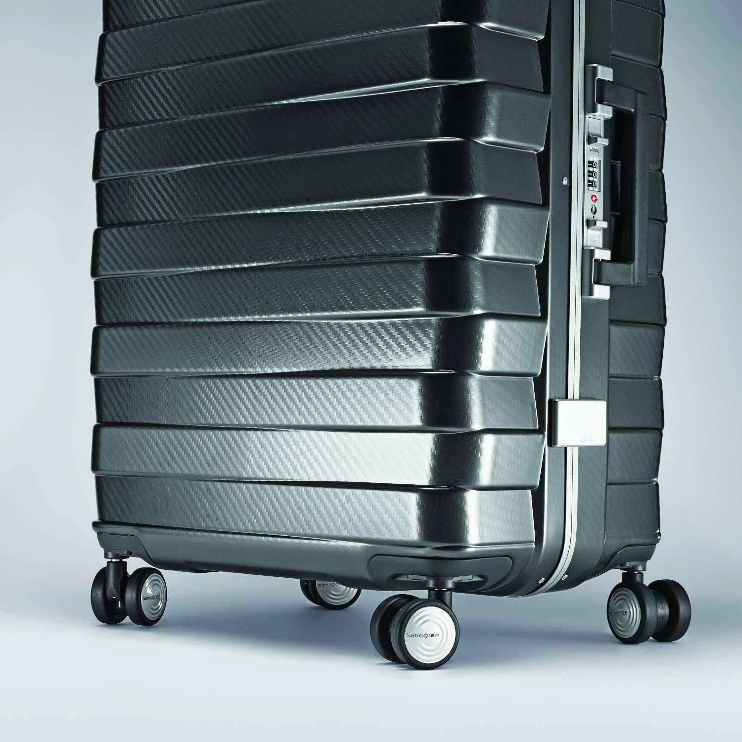 Samsonite Framelock 28" 4-Wheel Large Luggage
