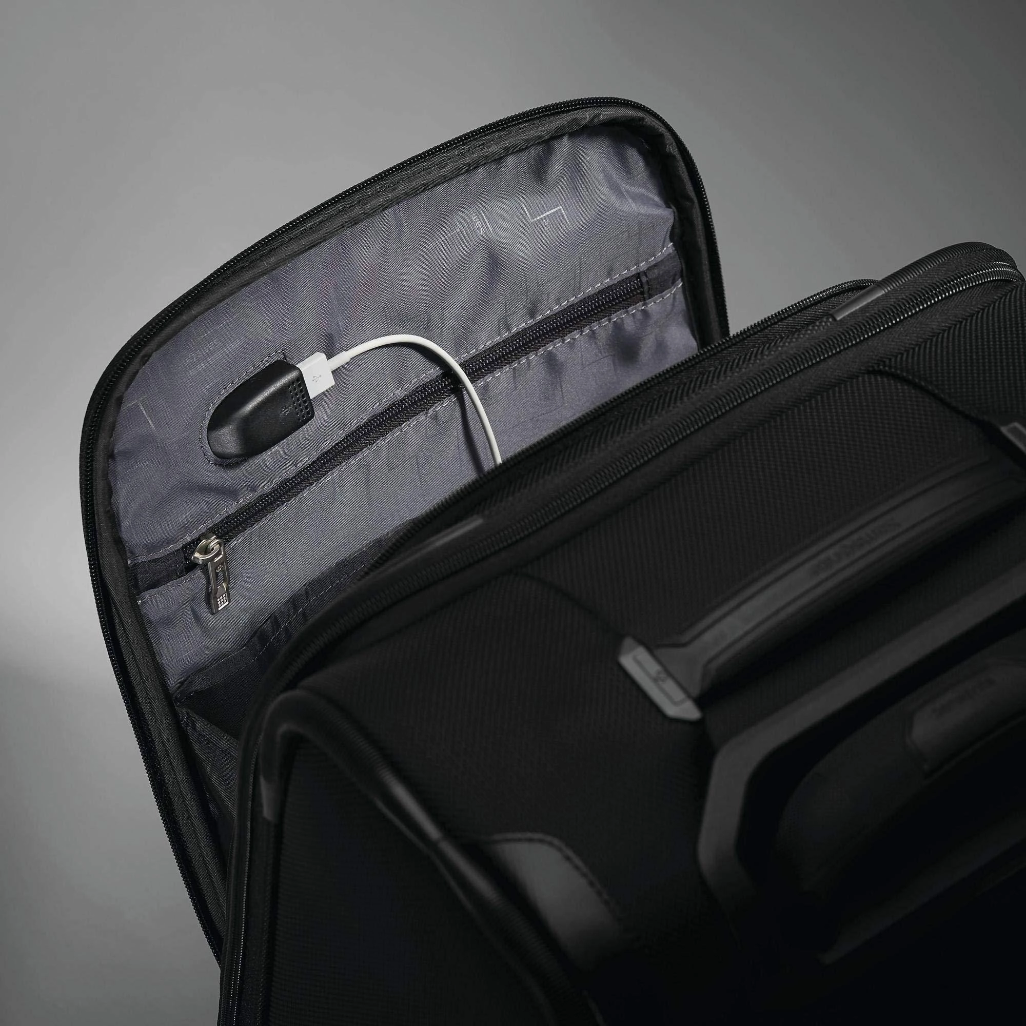 Samsonite Lineate Carry-On Underseat Spinner