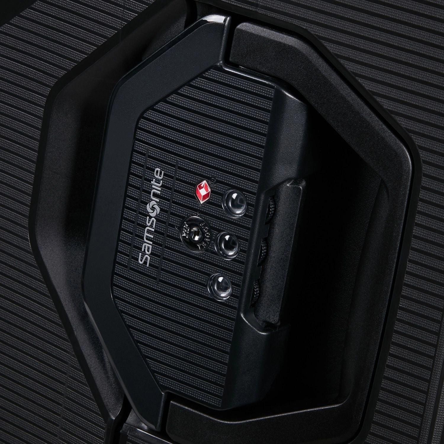 Samsonite Magnum ECO Medium Spinner