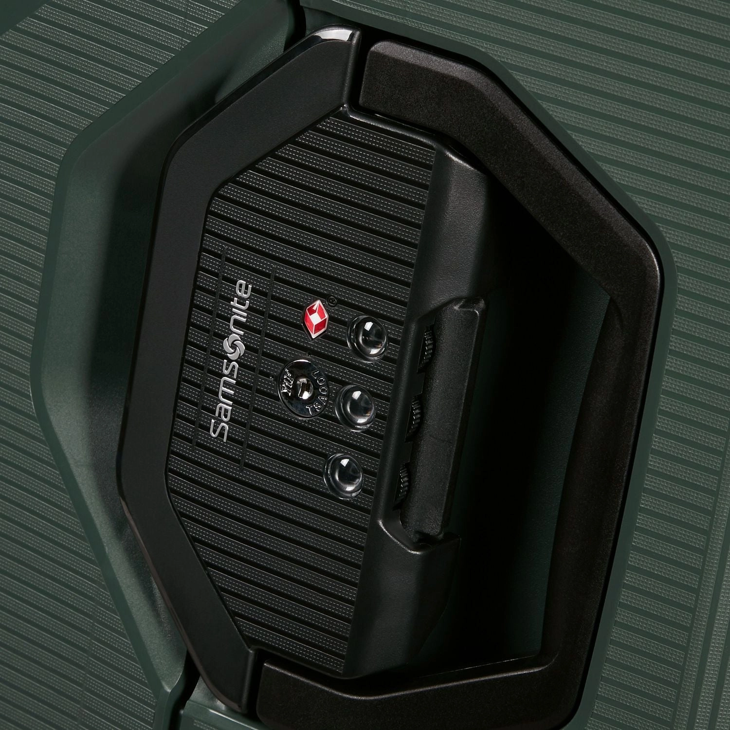 Samsonite Magnum ECO Medium Spinner