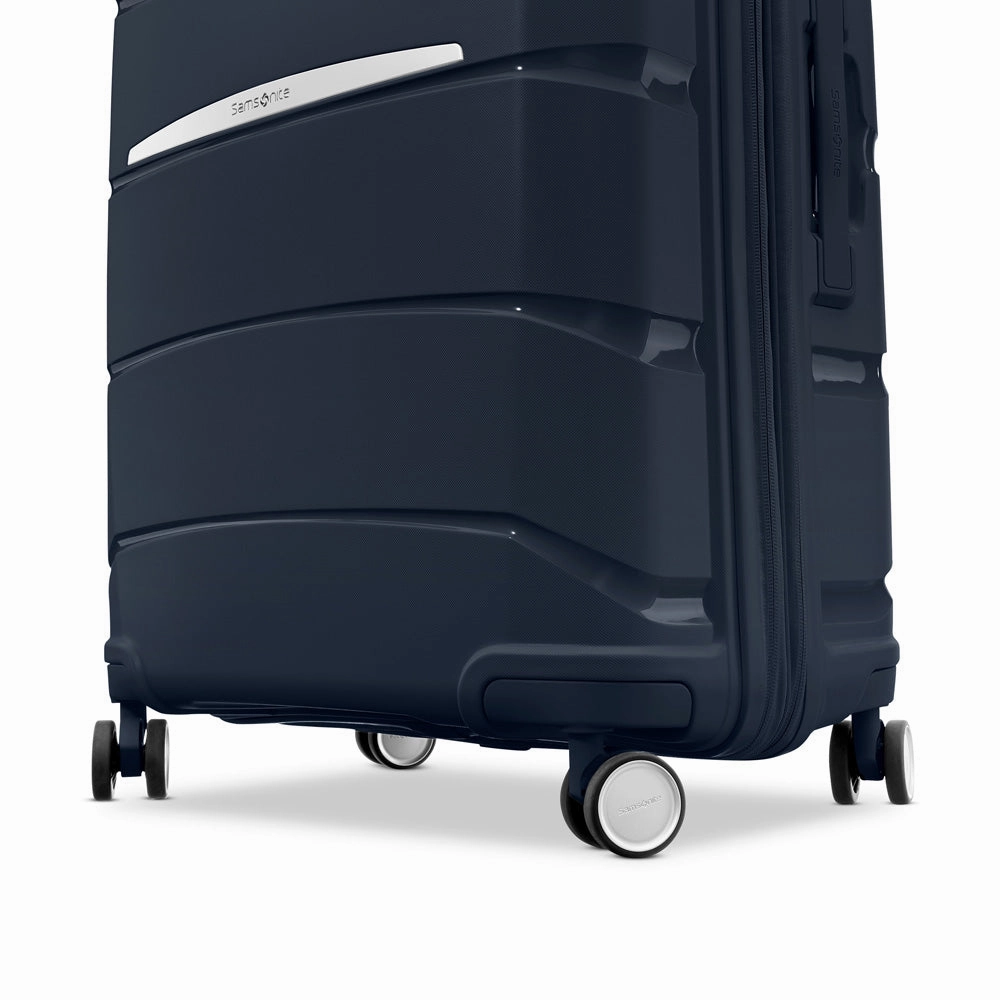 Samsonite Outline Pro Carry-On Spinner