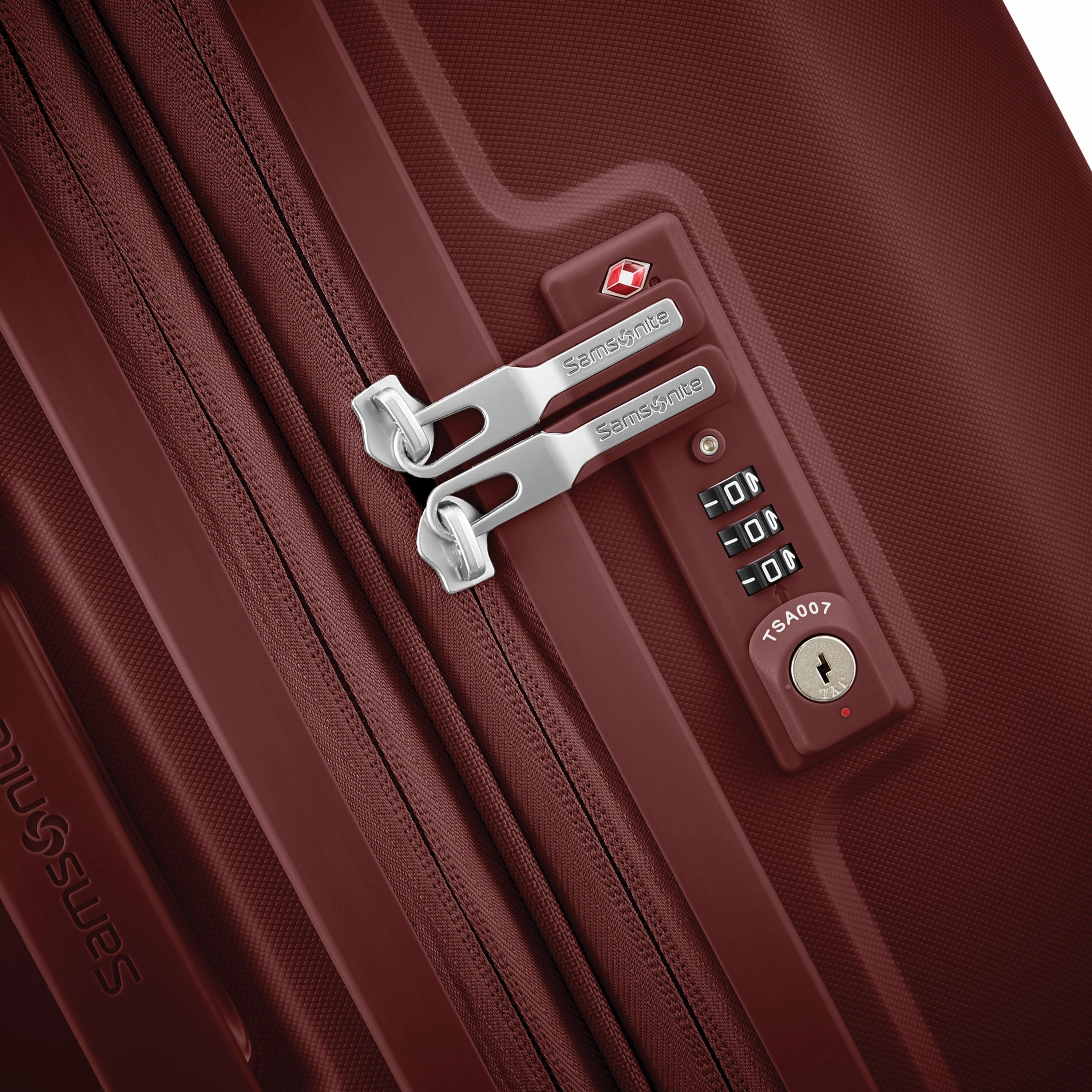 Samsonite Outline Pro Medium Expandable Spinner Luggage