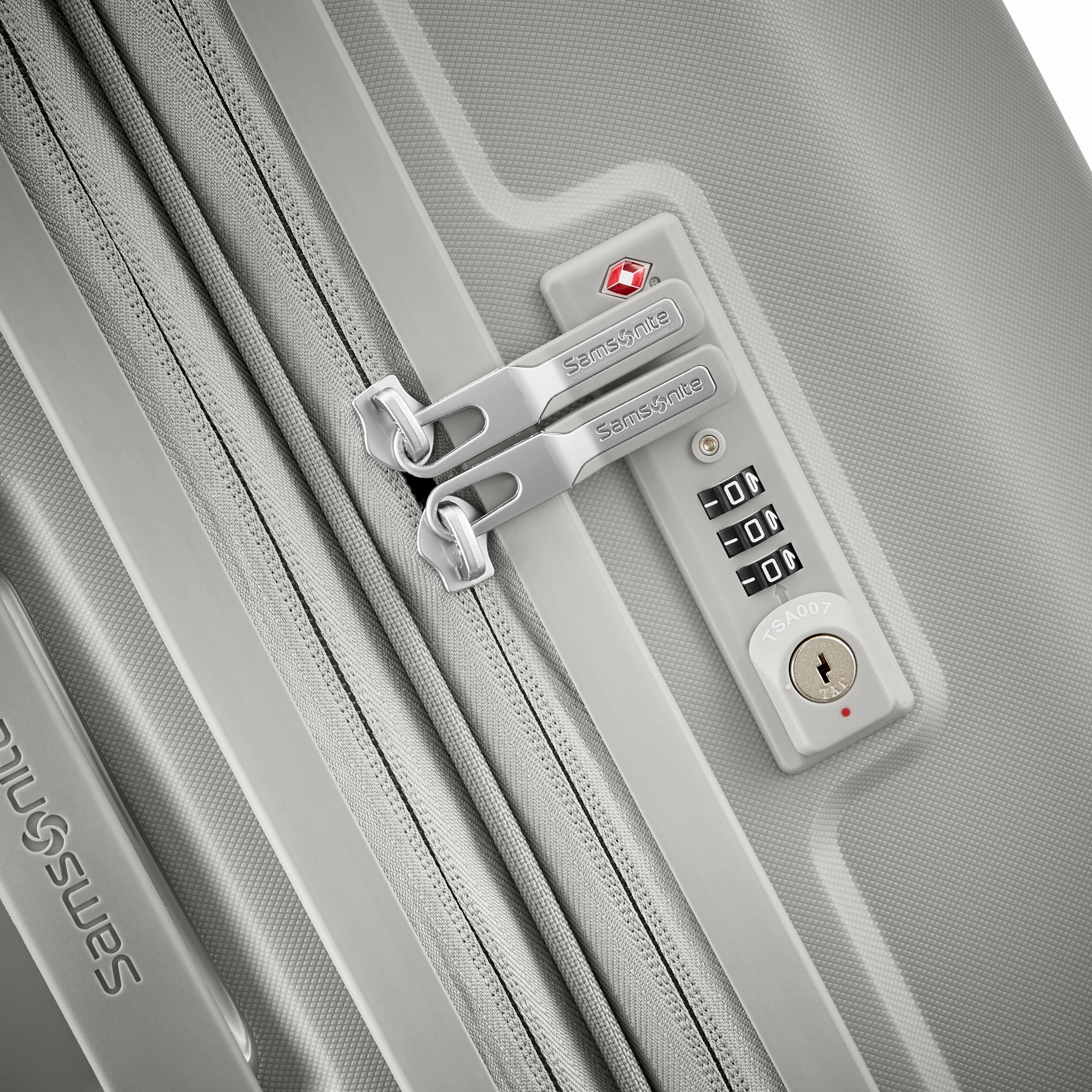 Samsonite Outline Pro Medium Expandable Spinner Luggage