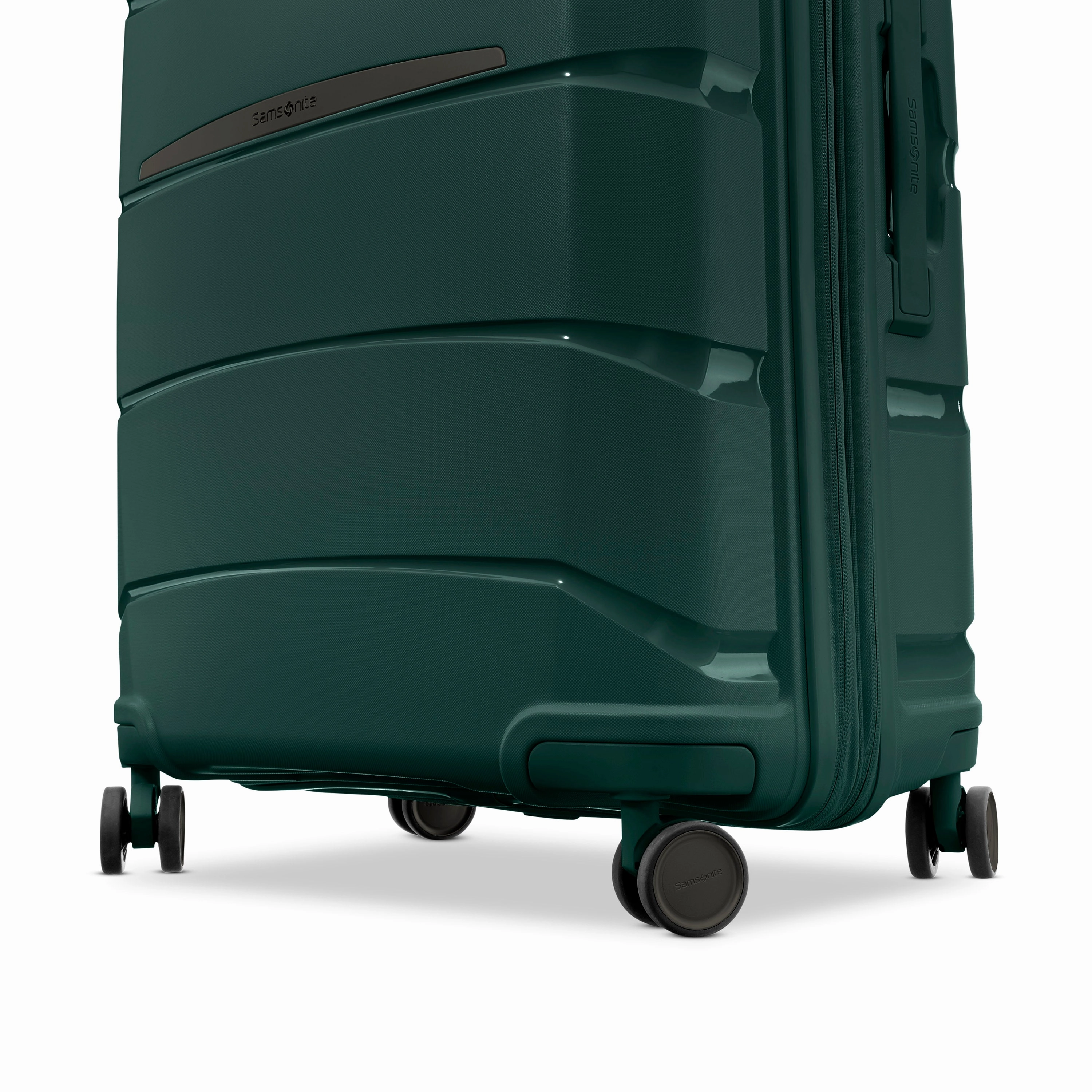 Samsonite Outline Pro Medium Expandable Spinner Luggage