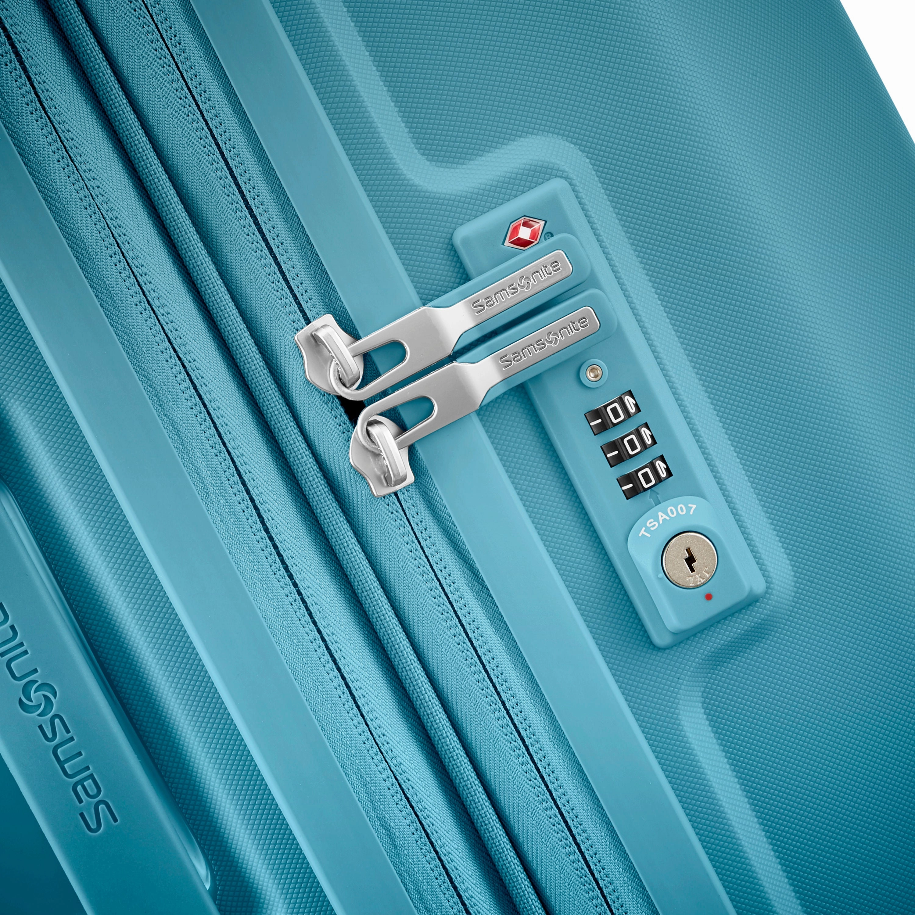 Samsonite Outline Pro Medium Expandable Spinner Luggage